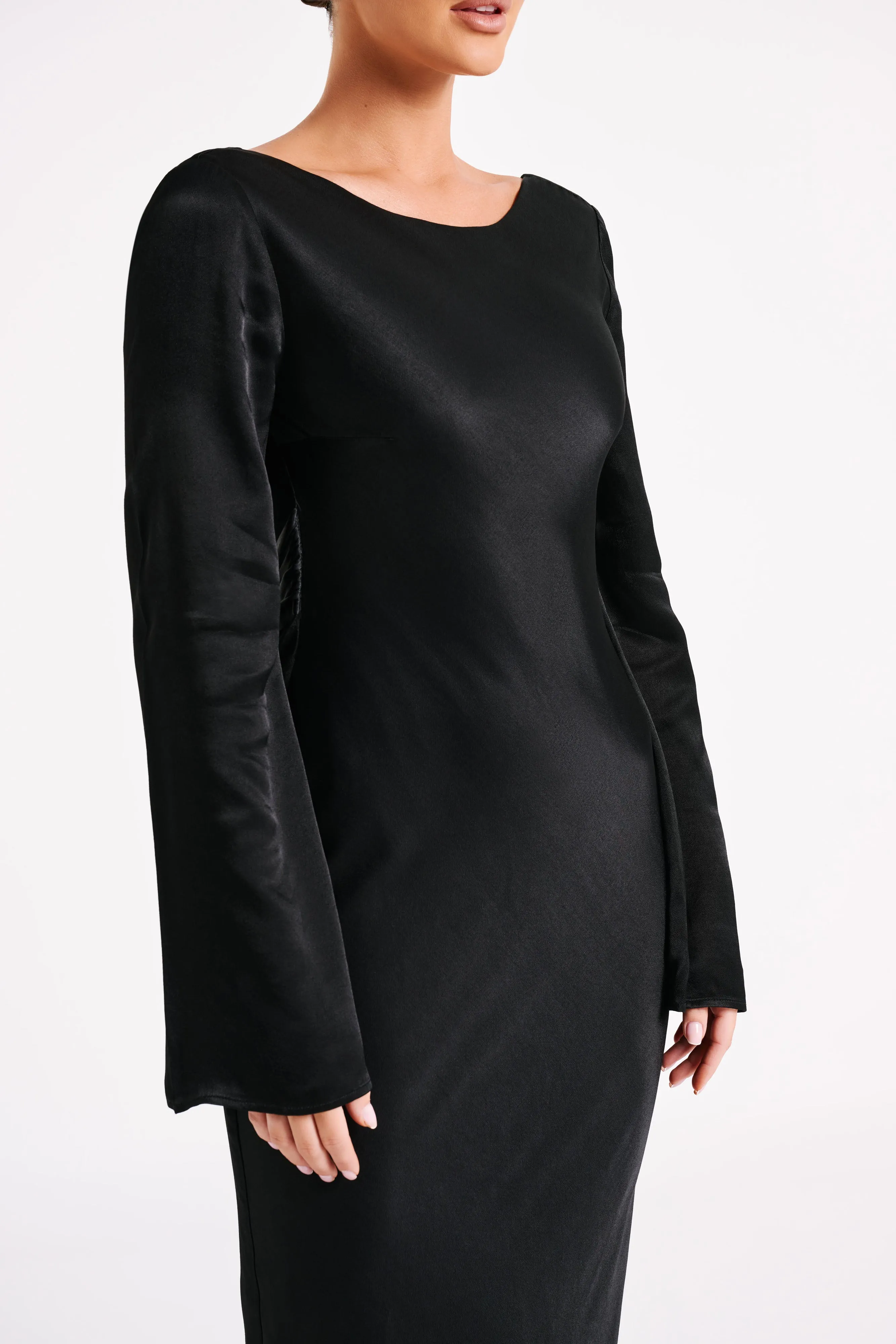 Fernanda Long Sleeve Maxi Dress - Black sold by Meshki product image thumbnail 3