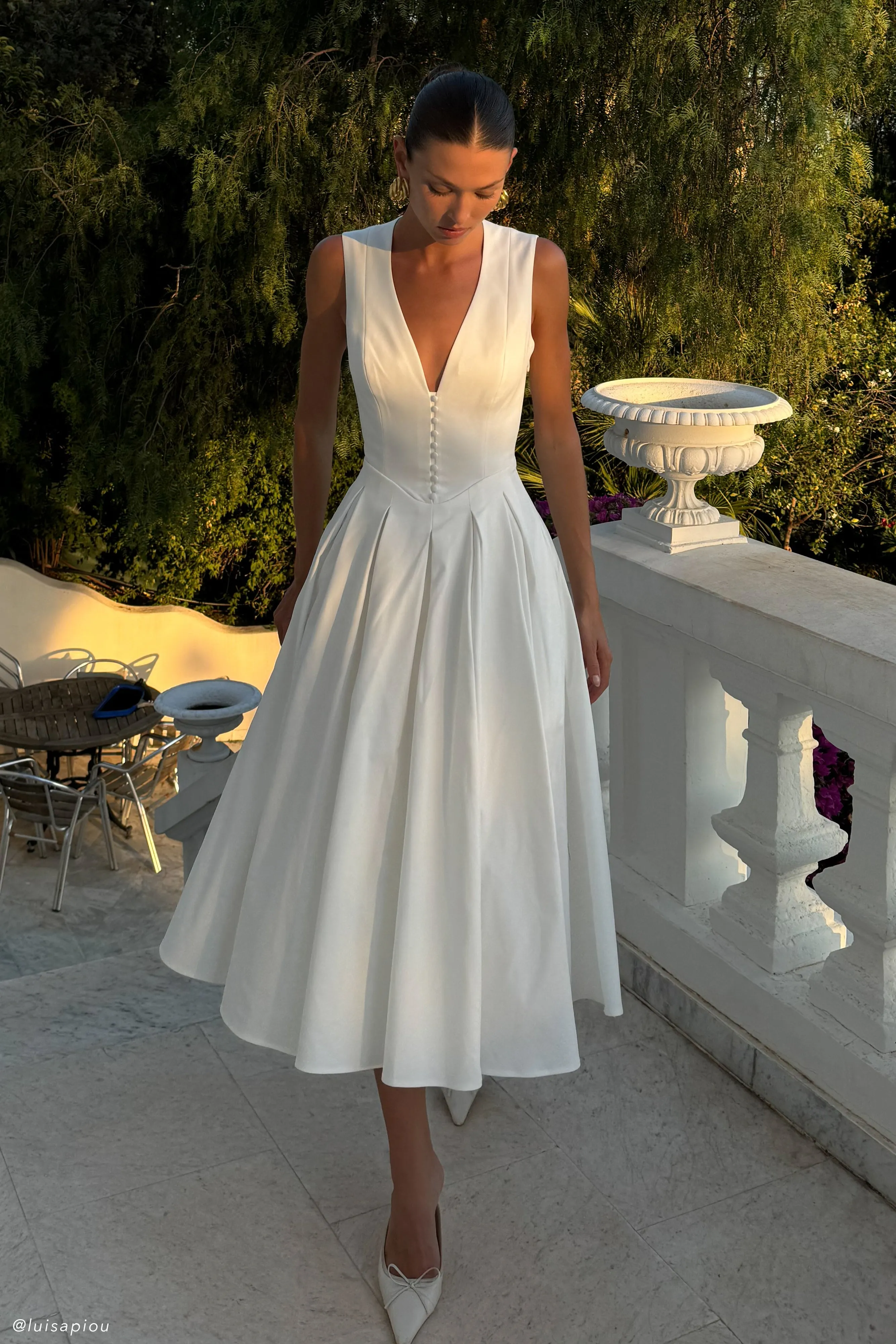 Keely Cotton Sleeveless Midi Dress - White sold by Meshki