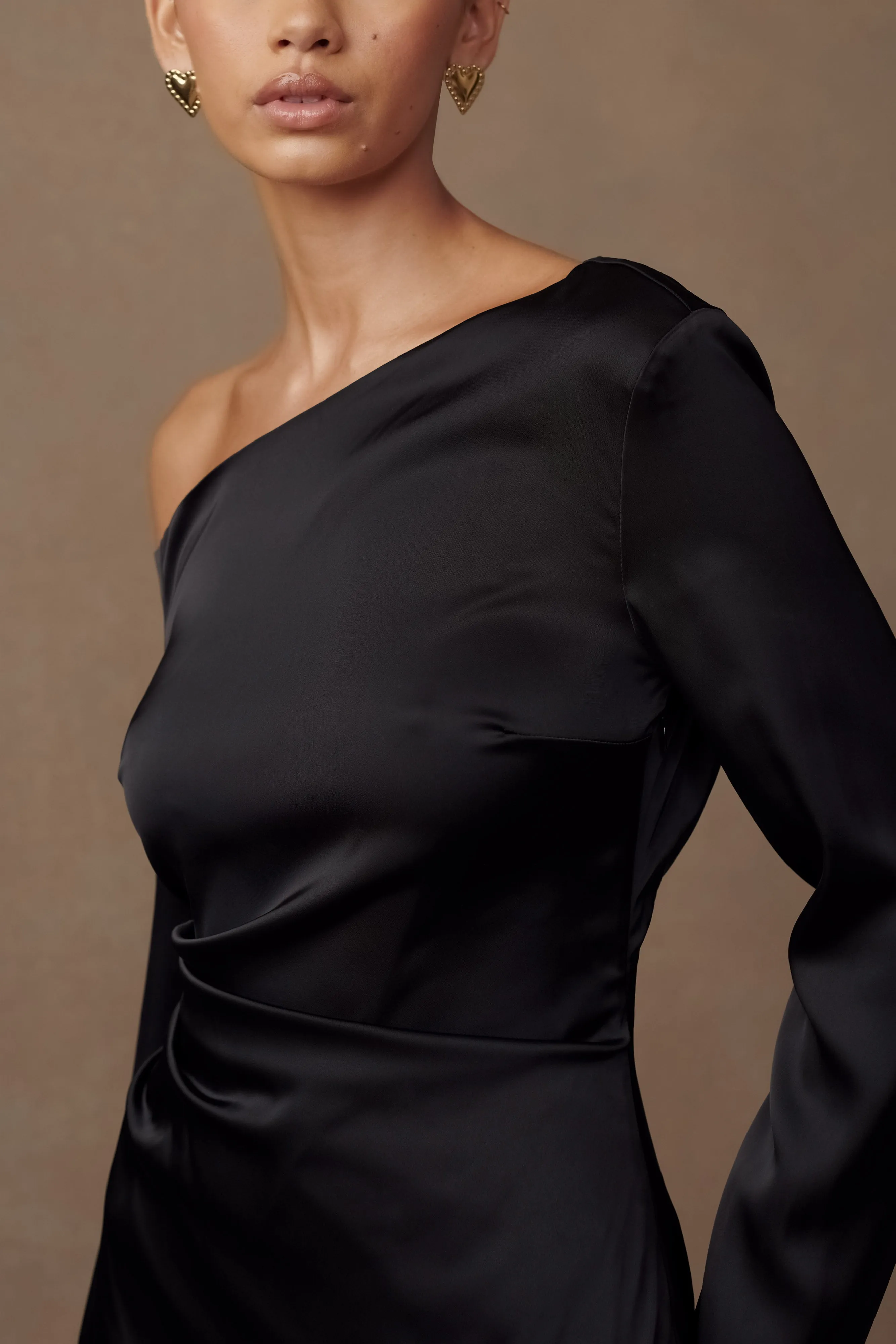 Avery Long Sleeve Maxi Dress - Black sold by Meshki product image thumbnail 3