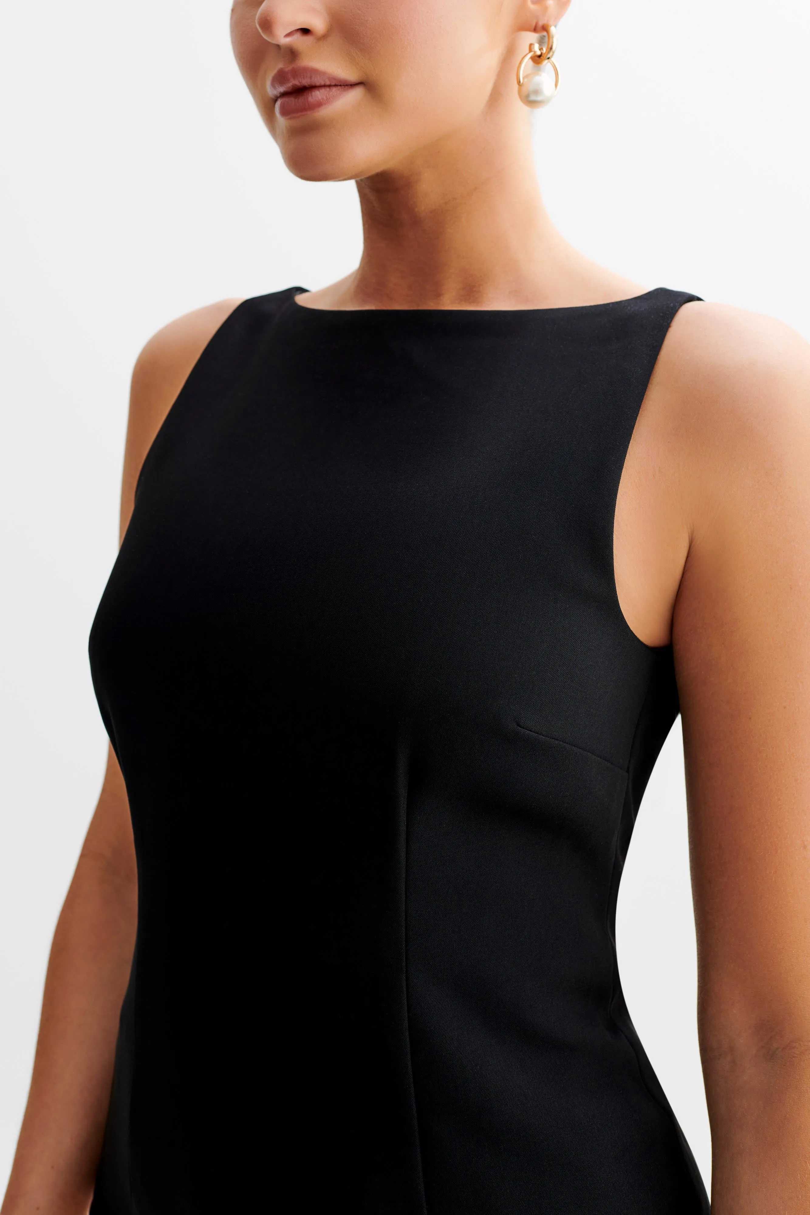 Angela Sleeveless Suiting Top - Black sold by Meshki product image thumbnail 4