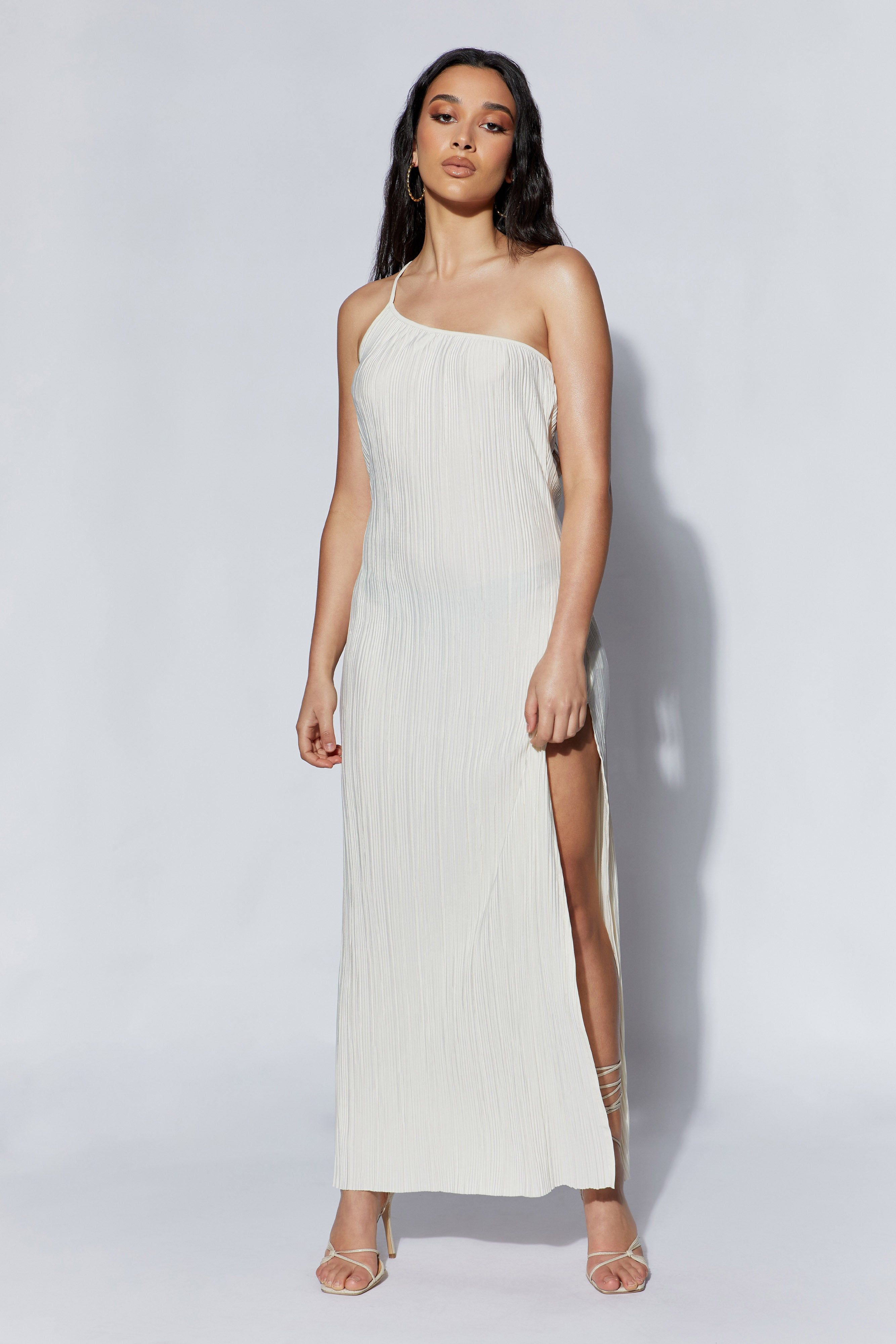 Pari Crinkle Maxi Dress With High Split - Wheat sold by Meshki product image thumbnail 8