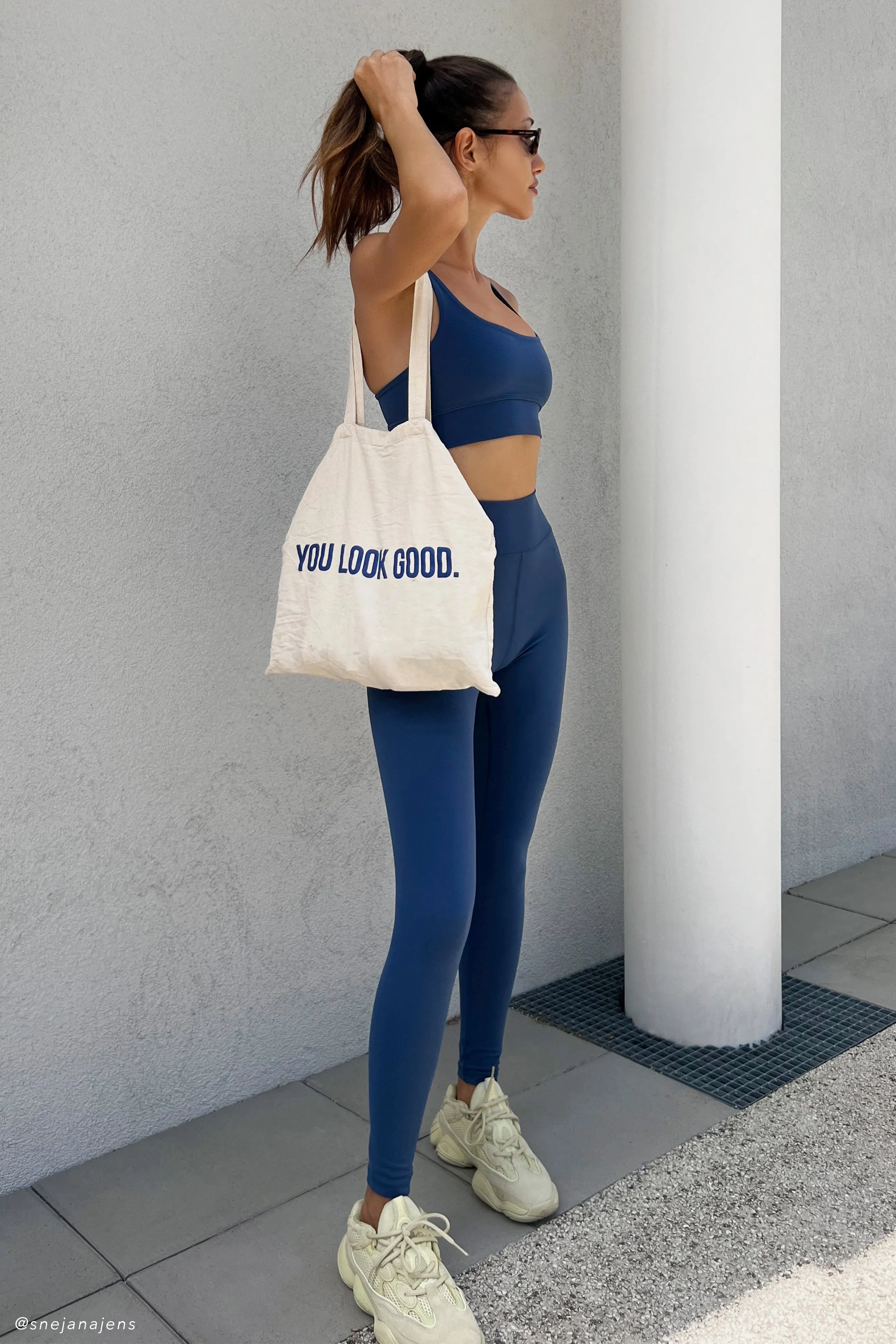 Venus V Back Leggings - Navy sold by Meshki