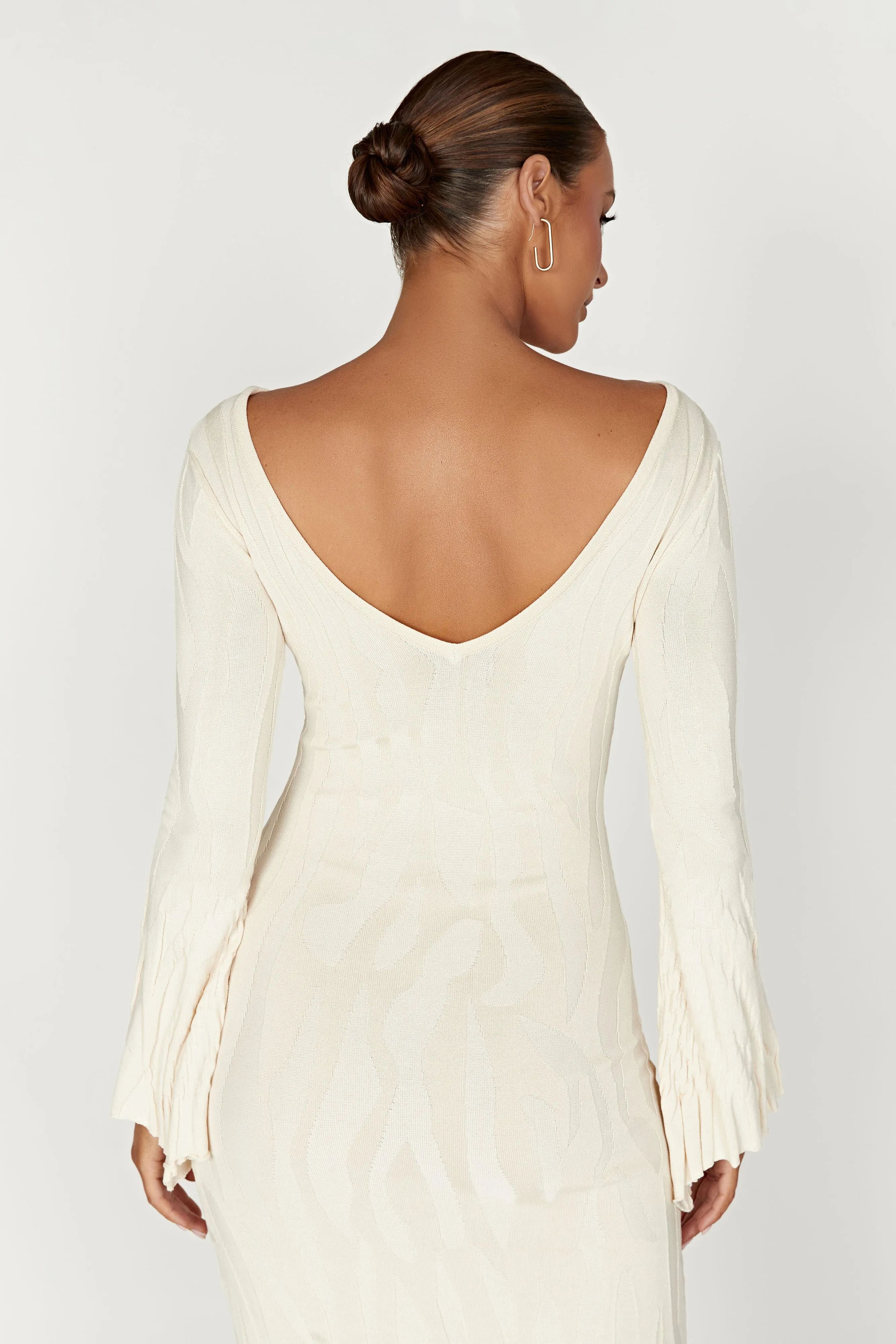 Brinley Long Sleeve Knit Maxi Dress - Ivory sold by Meshki product image thumbnail 5