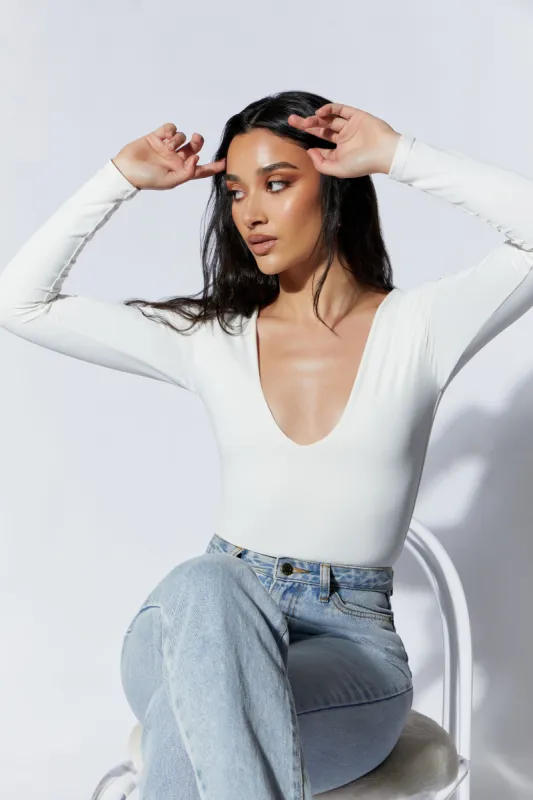 Nia Long Sleeve V Neck Bodysuit - White sold by Meshki