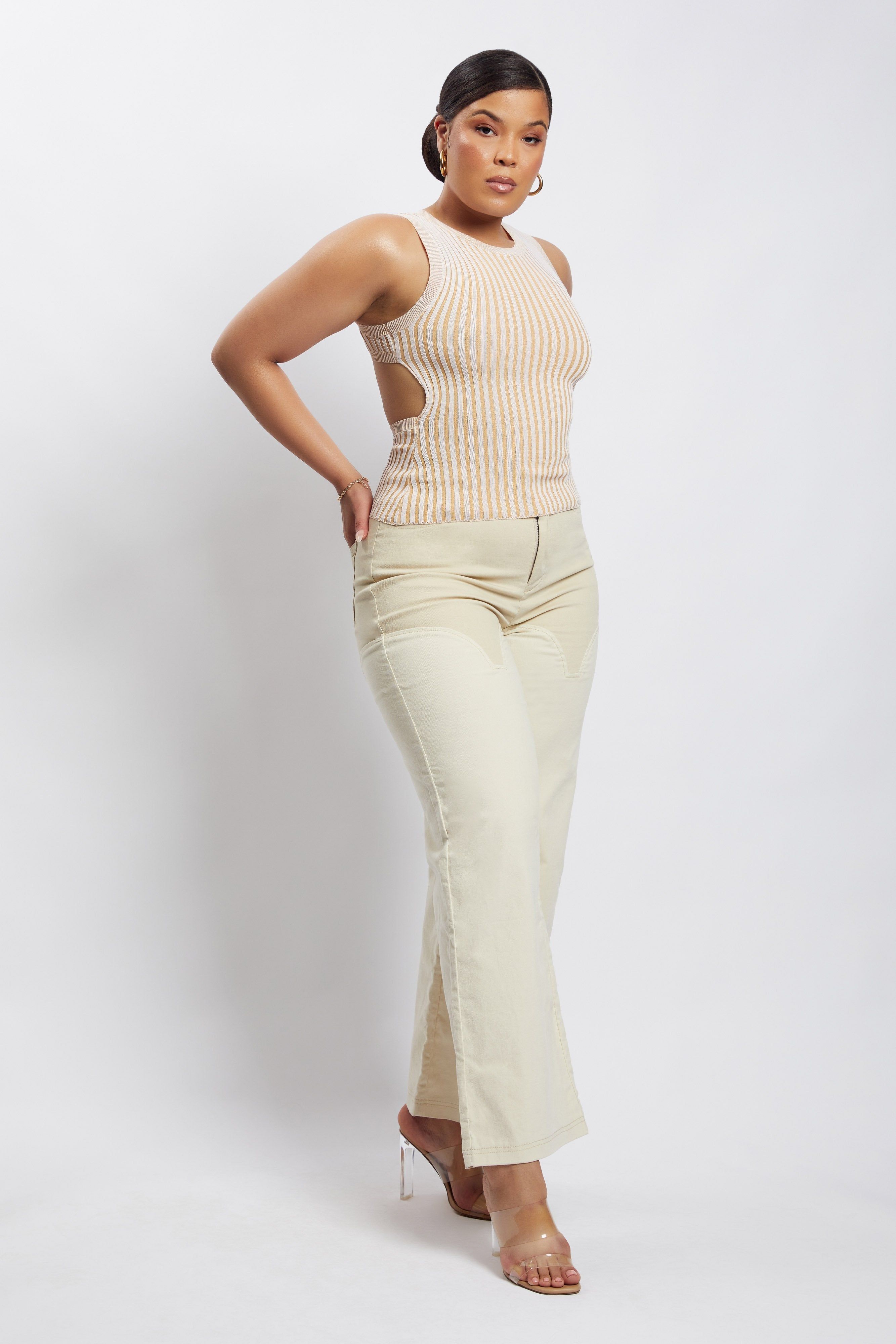 Sonia Contrast Wideleg Cargo Pants - Sand sold by Meshki product image thumbnail 10