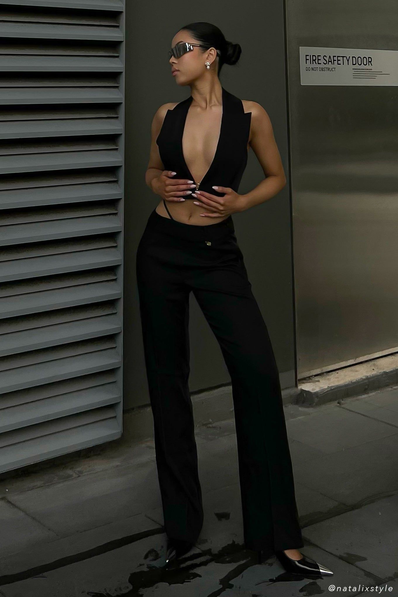 Semara Low Rise Straight Leg Pant - Black sold by Meshki