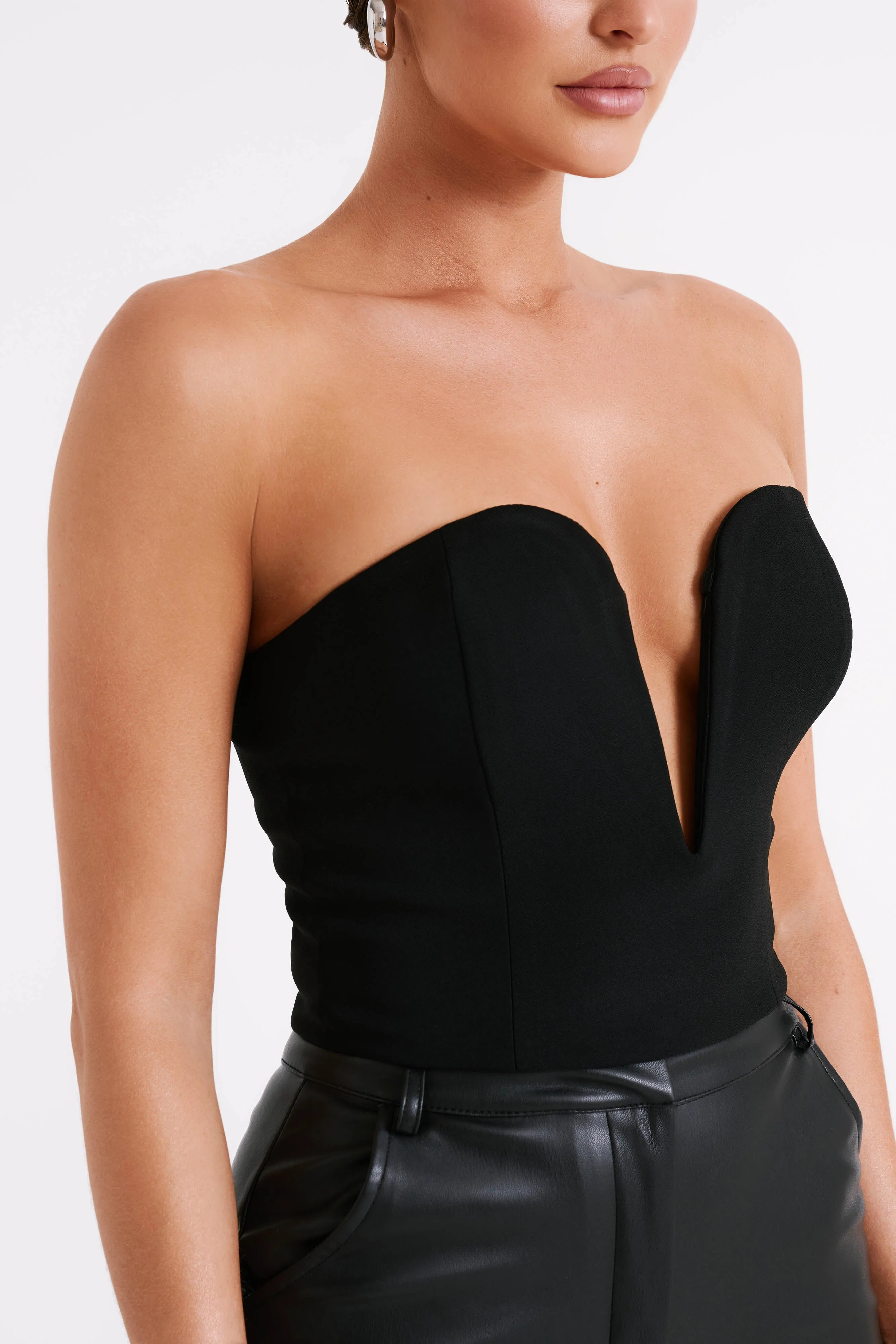 Dahlia Strapless V Corset - Black sold by Meshki product image thumbnail 2