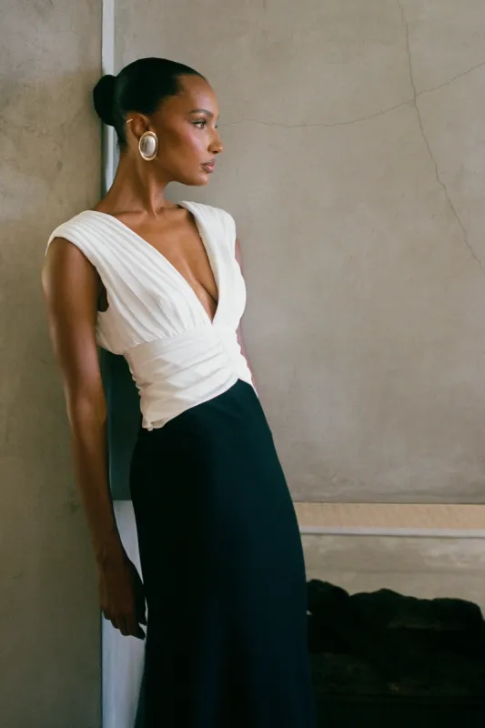 Monique Contrast Maxi Dress - Black sold by Meshki