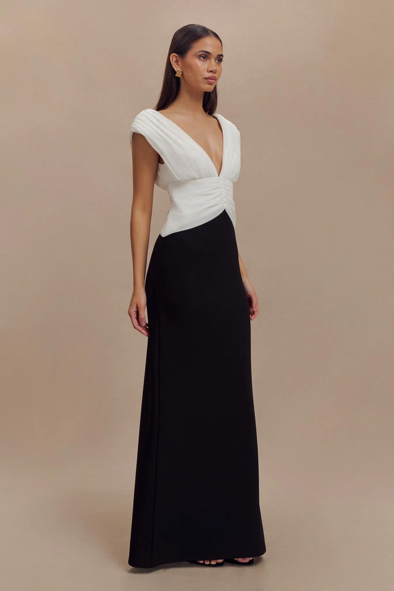 Monique Contrast Maxi Dress - Black sold by Meshki product image thumbnail 5