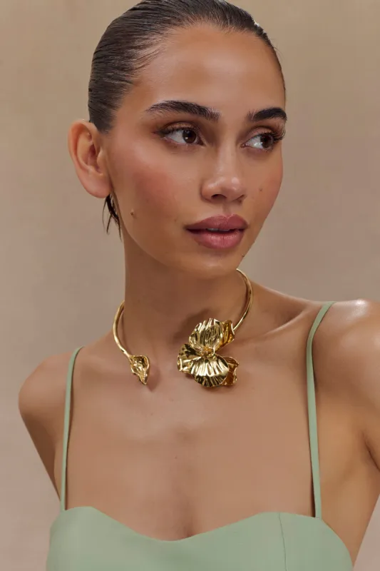 Linnie Orchid Choker - Gold made by Meshki