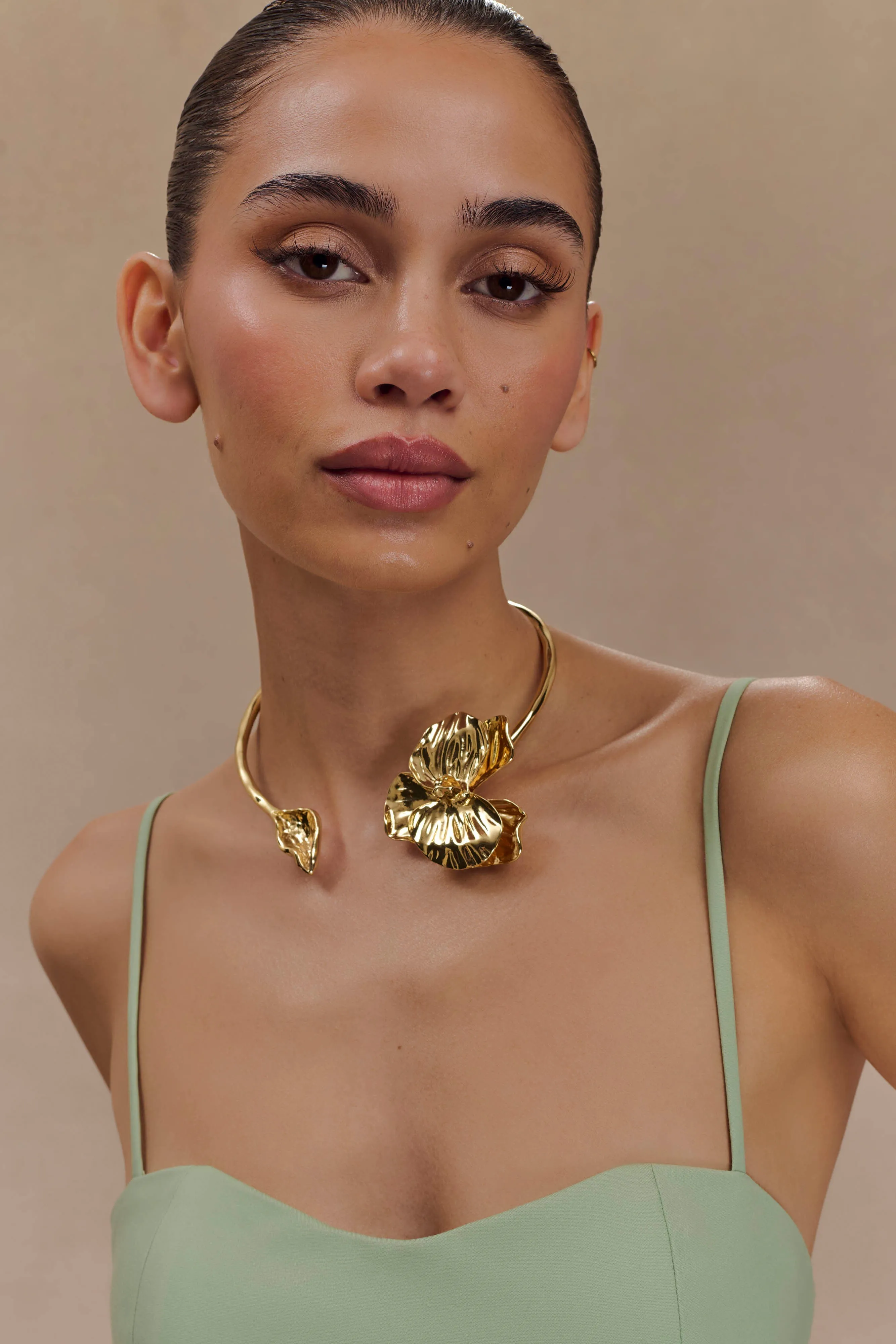 Linnie Orchid Choker - Gold sold by Meshki product image thumbnail 3