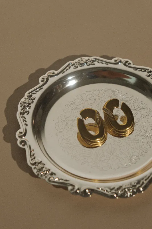 Lennon Hoop Earrings - Gold made by Meshki