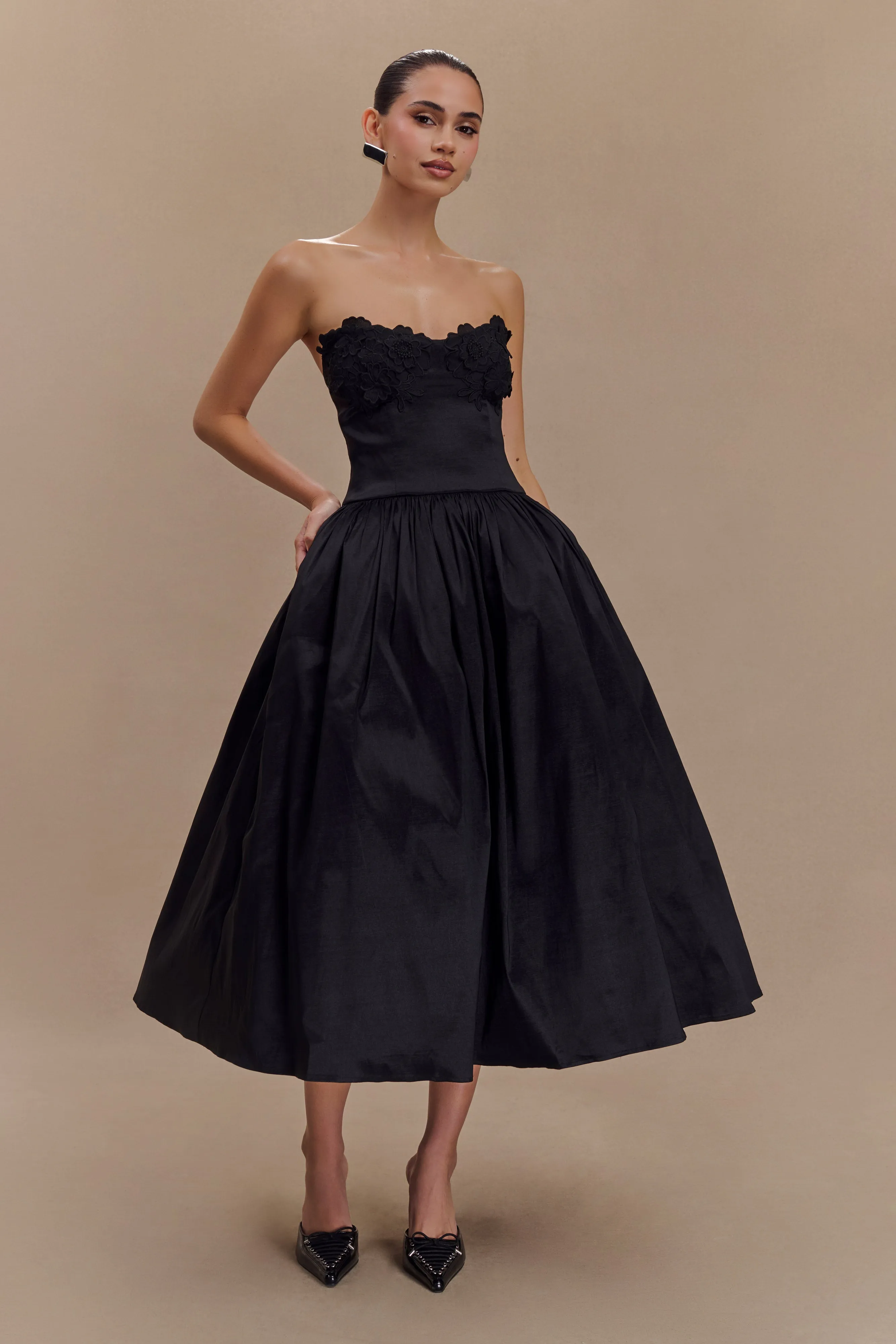 Elyssa Embroidered Midi Dress - Black sold by Meshki product image thumbnail 5