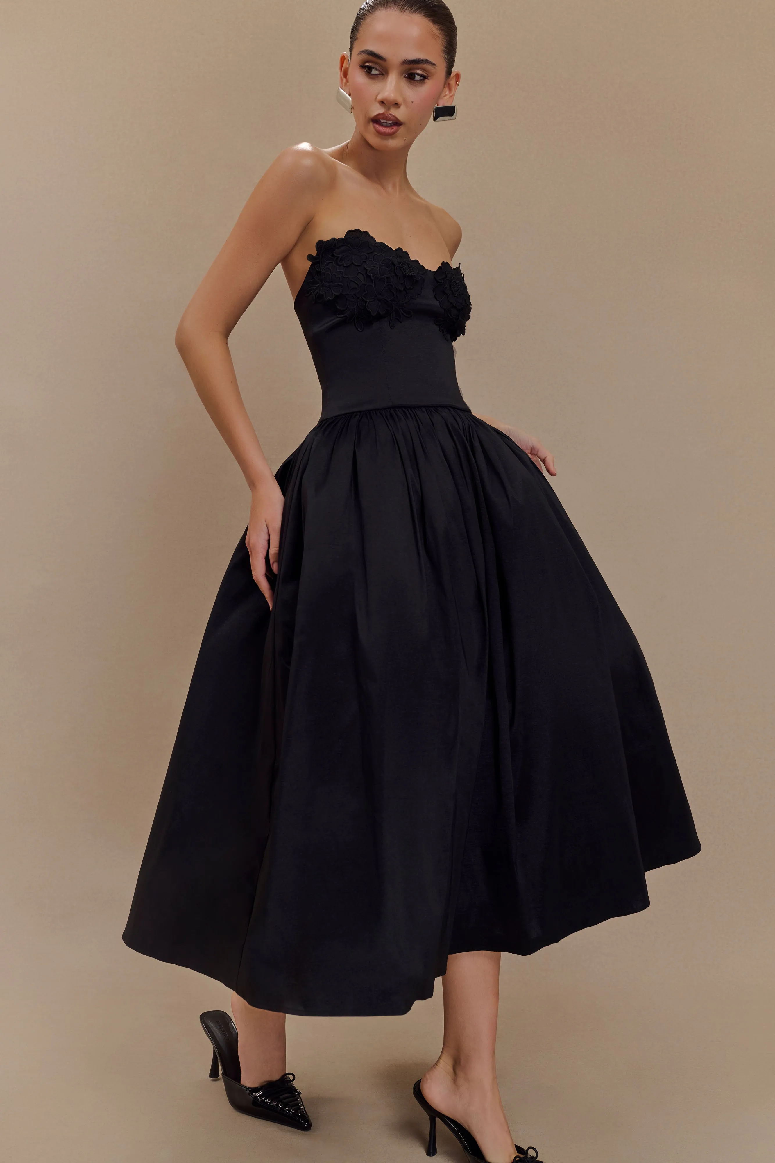 Elyssa Embroidered Midi Dress - Black sold by Meshki product image thumbnail 3