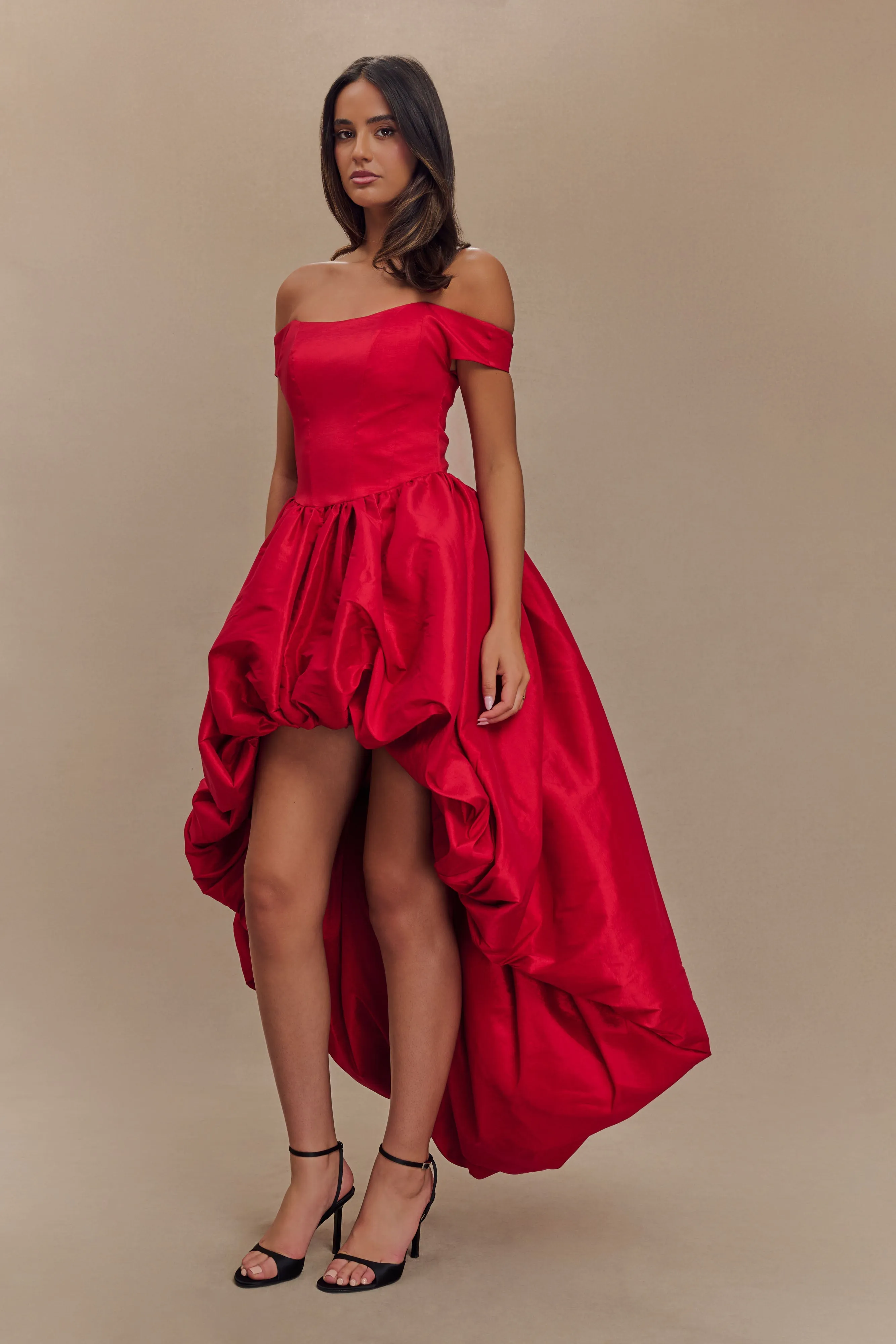 Amelia Bubble Maxi Dress - Ruby Red sold by Meshki product image thumbnail 3