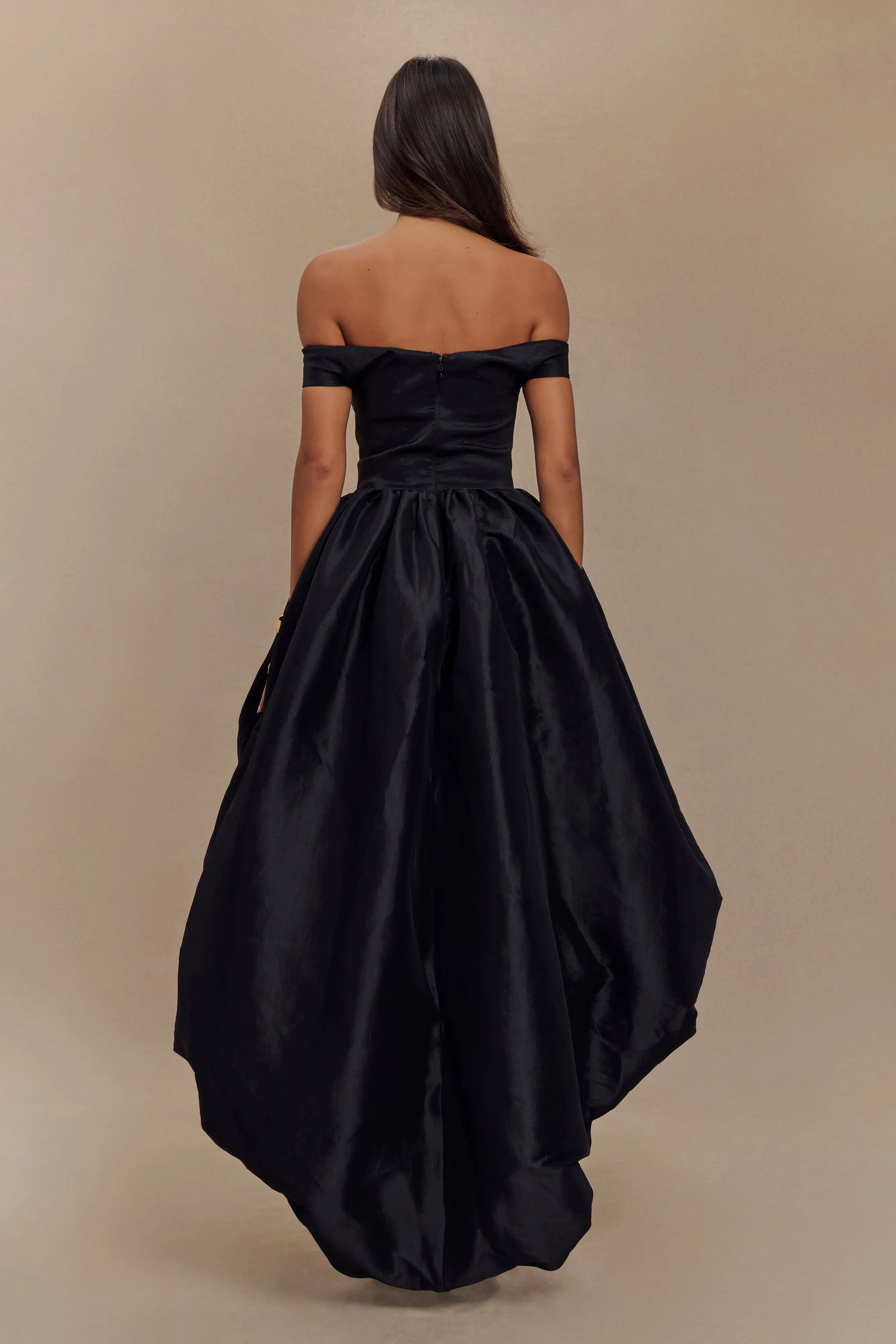 Amelia Bubble Maxi Dress - Black sold by Meshki product image thumbnail 2
