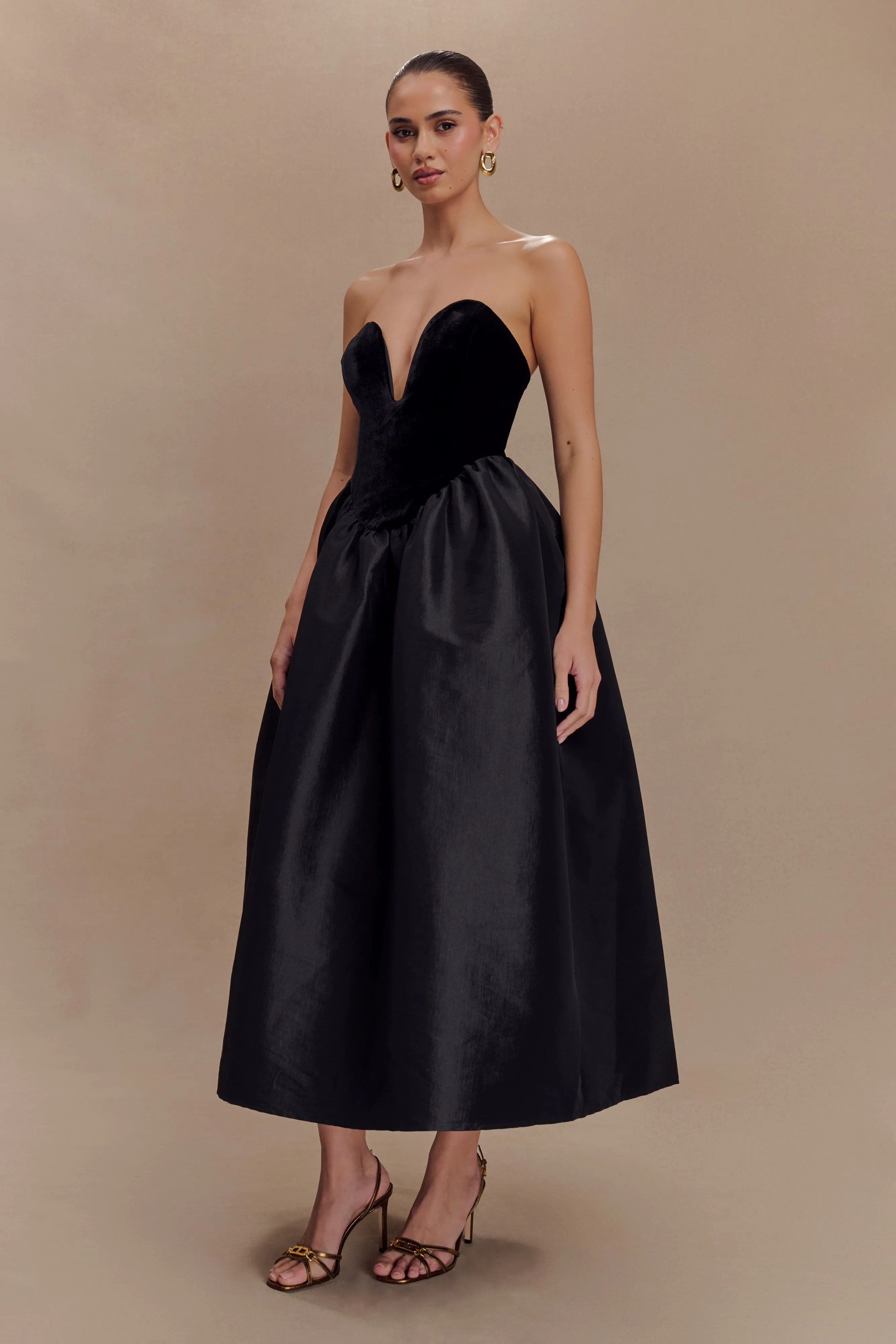 Flora Strapless Velvet Midi Dress - Black sold by Meshki product image thumbnail 4