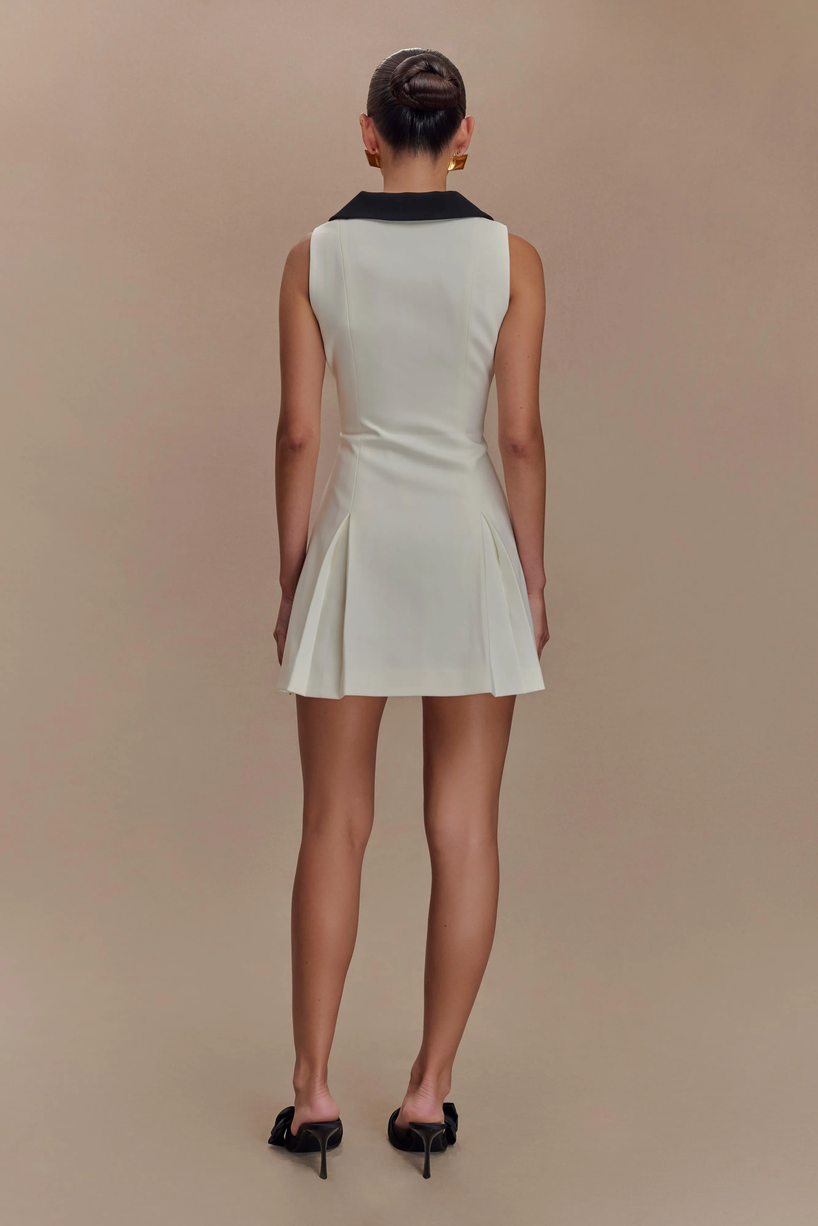 Oli Sleeveless Contrast Mini Dress - Ivory/Black sold by Meshki product image thumbnail 2