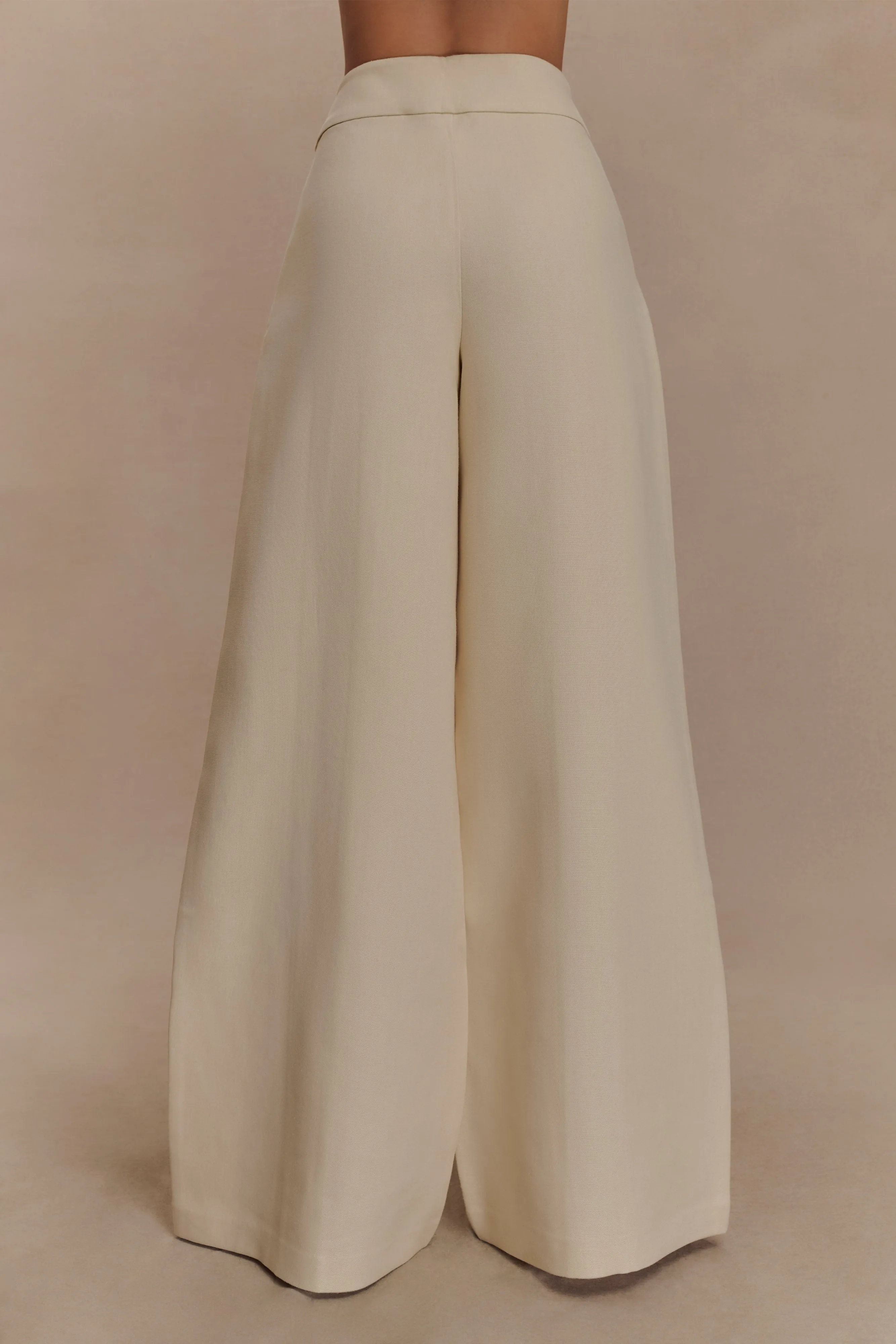 Raya Mid Rise Wide Leg Linen Pant - Natural Beige sold by Meshki product image thumbnail 3