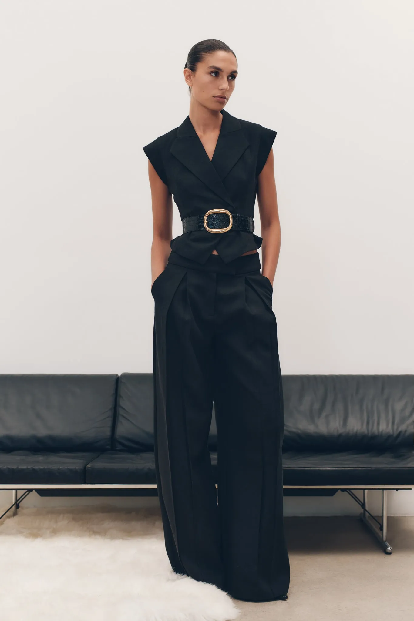 Andina Shortsleeve Linen Top - Black sold by Meshki product image thumbnail 2