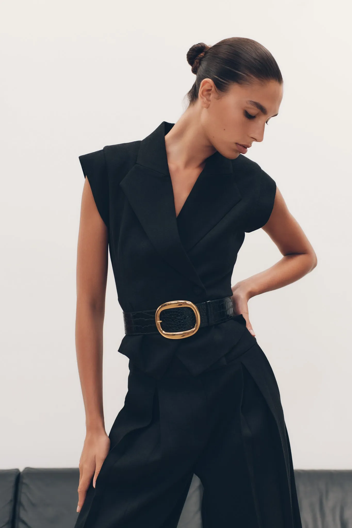 Andina Shortsleeve Linen Top - Black sold by Meshki