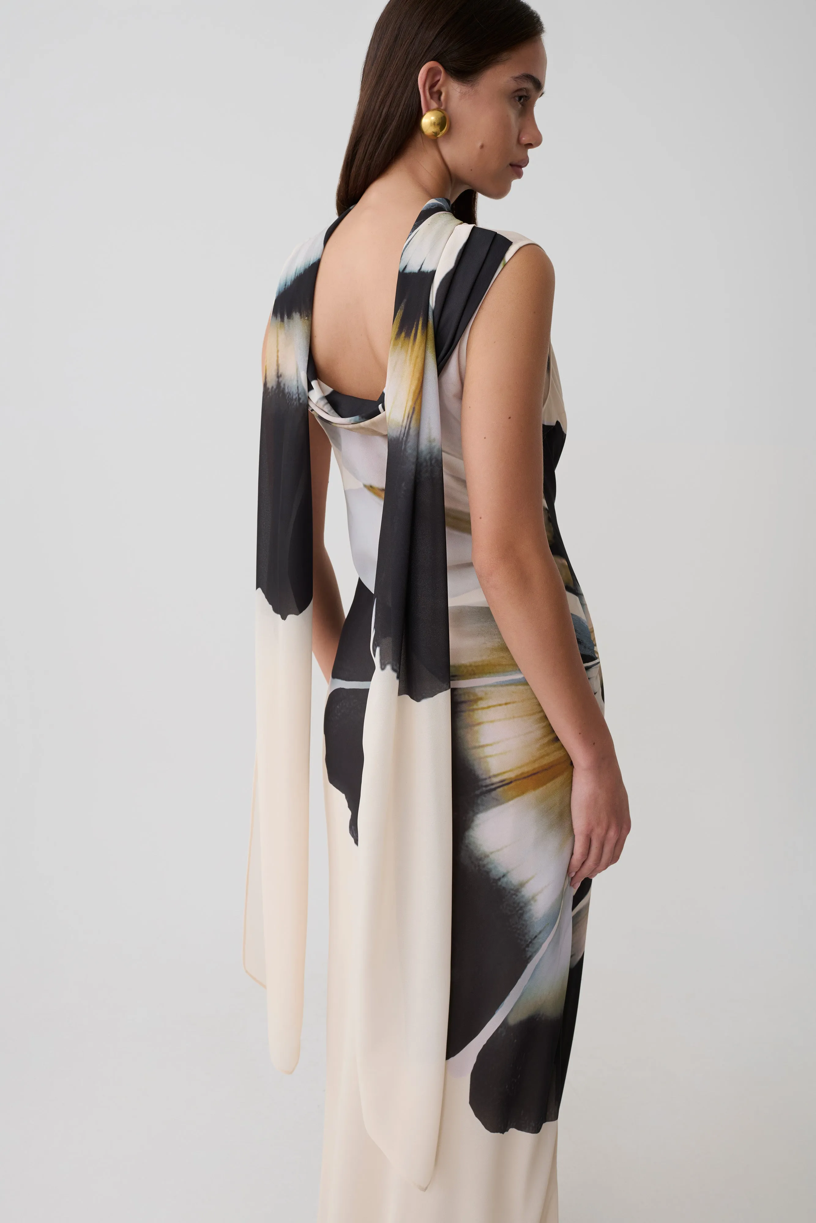Dakota Chiffon Maxi Dress With Scarf - Ivory Oversized Floral Print sold by Meshki product image thumbnail 3