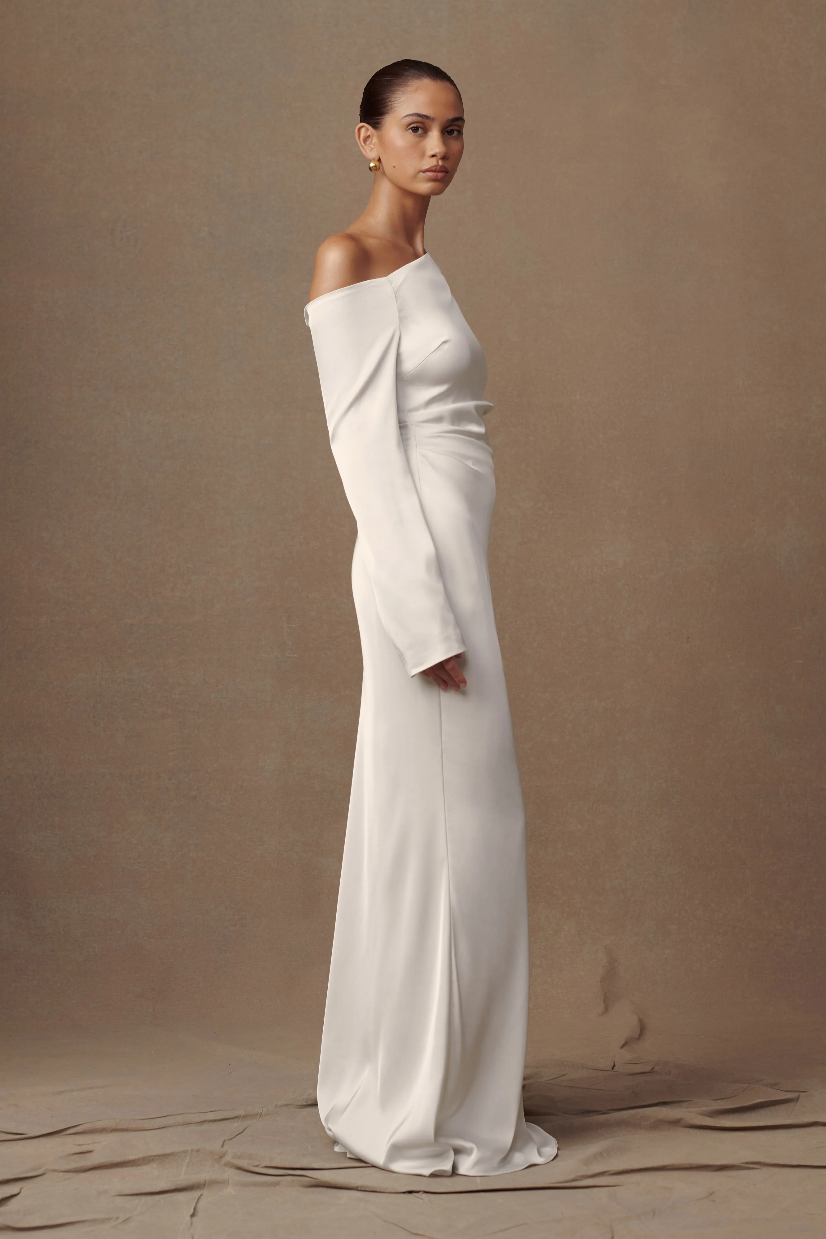 Avery Long Sleeve Maxi Dress - Ivory sold by Meshki product image thumbnail 3