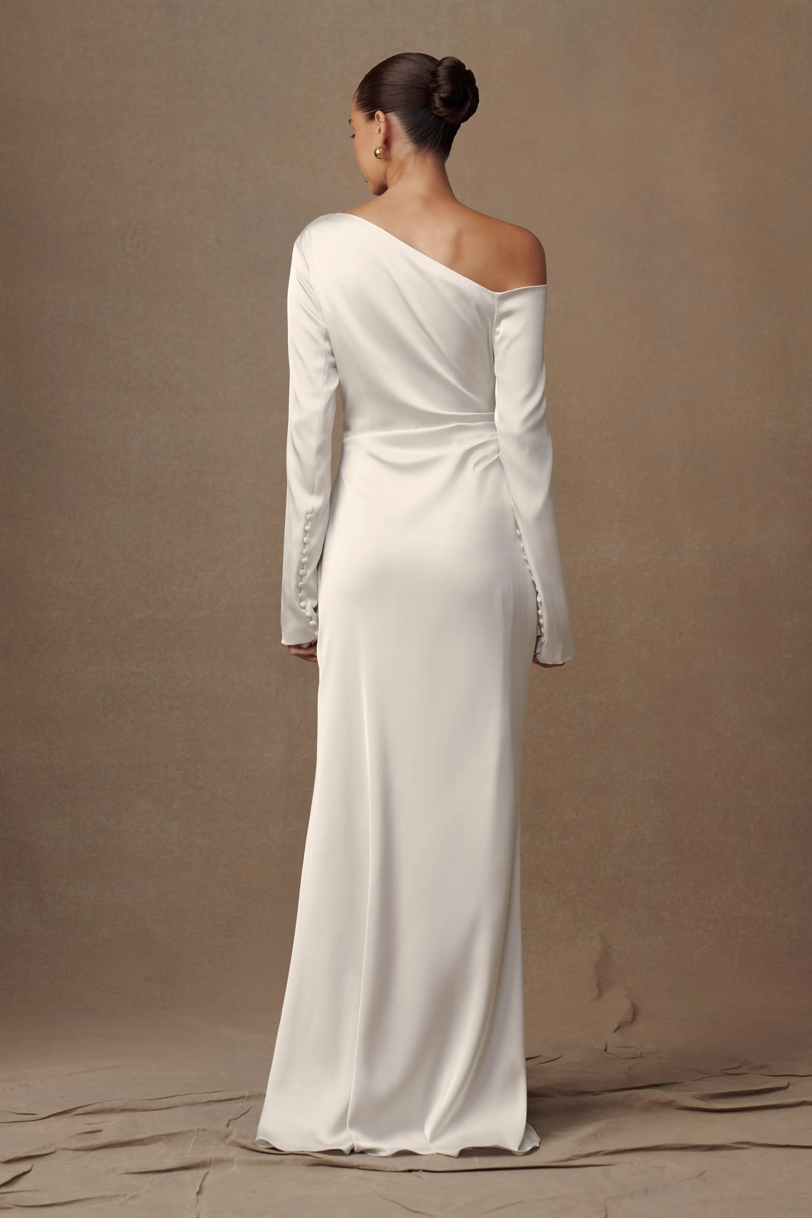 Avery Long Sleeve Maxi Dress - Ivory sold by Meshki product image thumbnail 2
