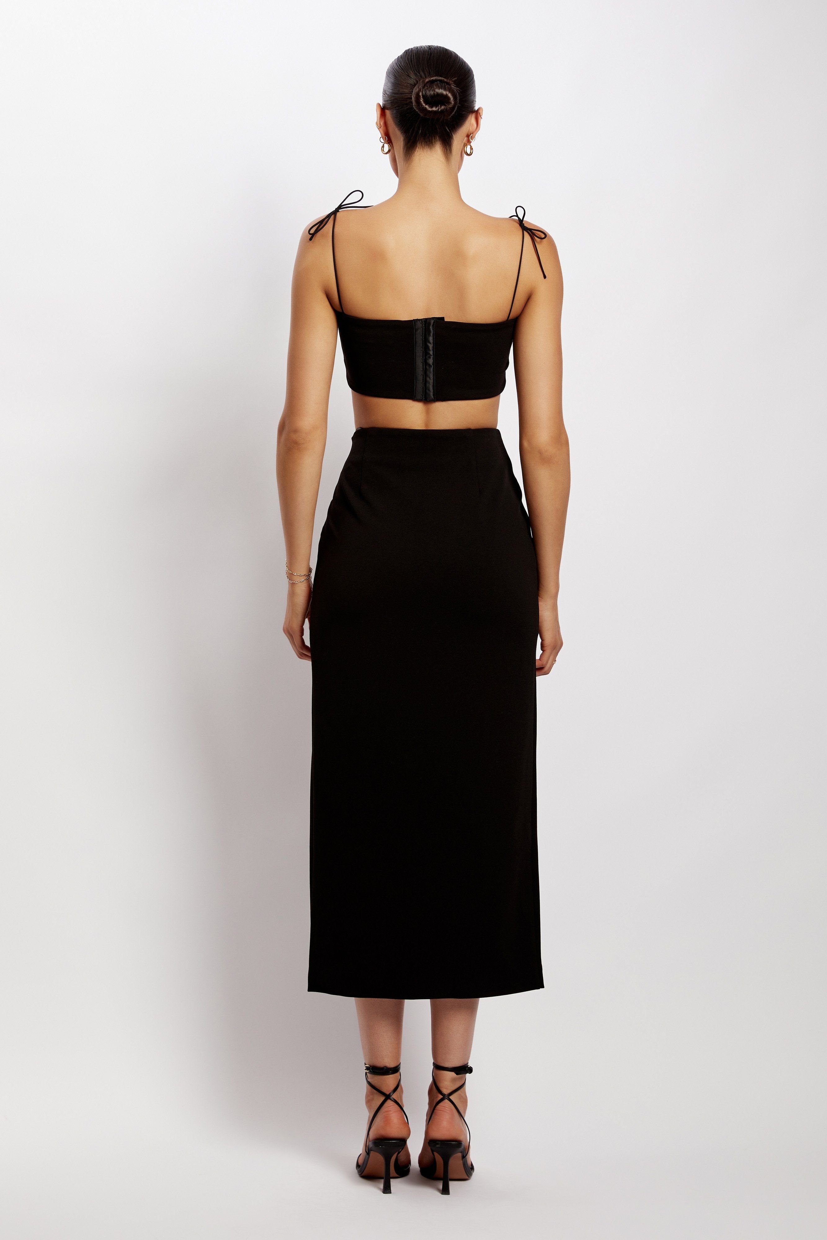 Annalee Crepe Square Neck Cami Top - Black sold by Meshki product image thumbnail 2