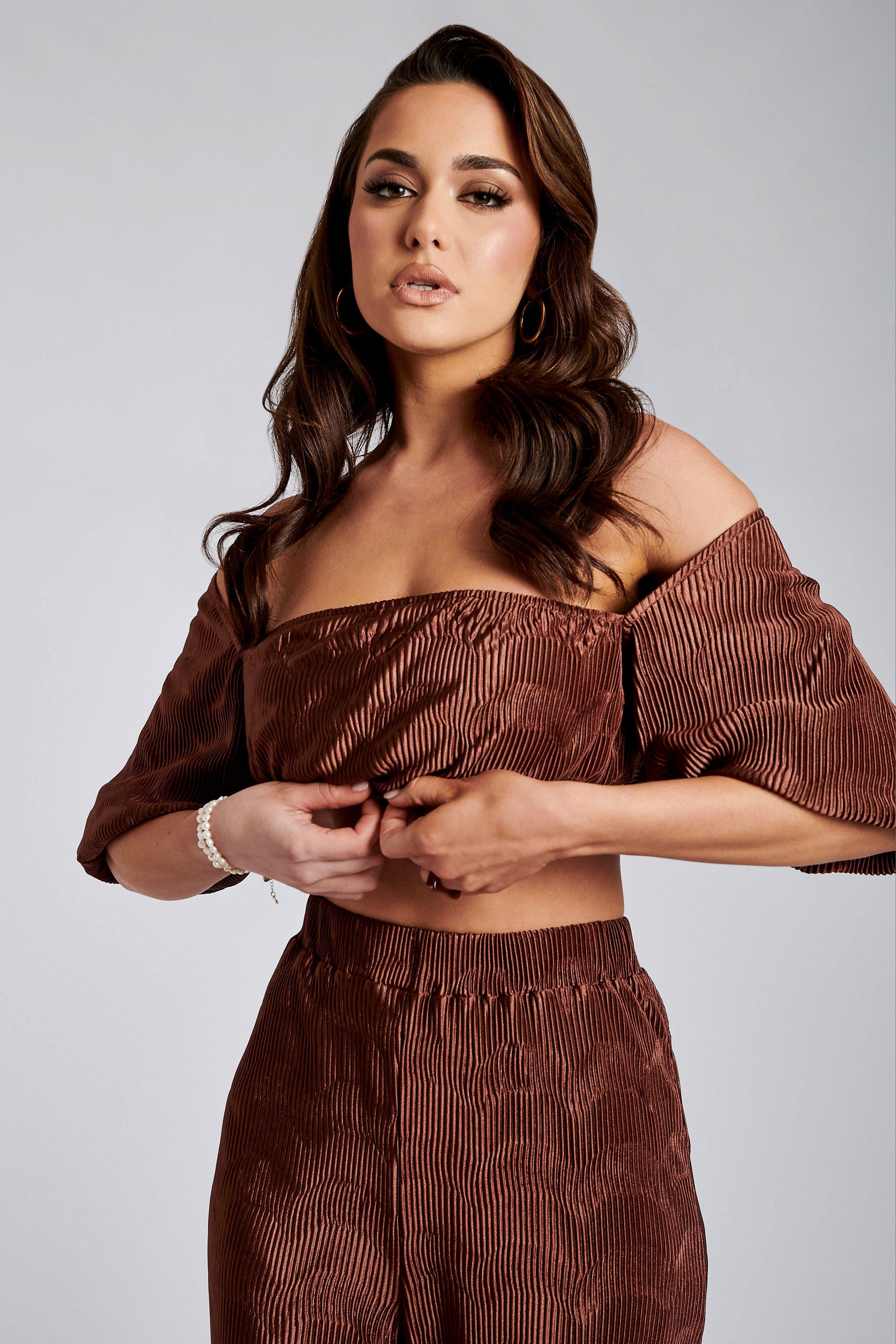 Cyra Pleated Crop Sleeve Top- Chocolate sold by Meshki product image thumbnail 4