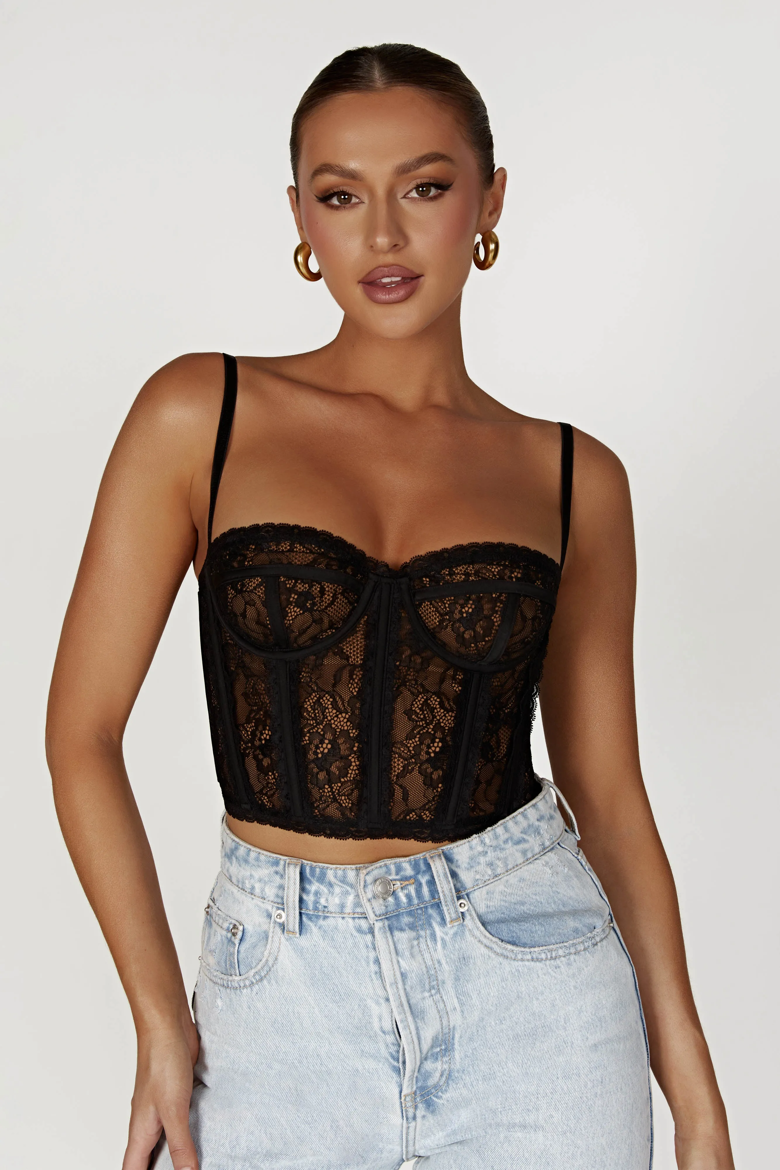 Katie / AMERICAN PIE lacy bustier  ブラック H-25-06-21-037-LO-TO-KB-ZH Ebby Quattro G Wired Bustier | GUESS