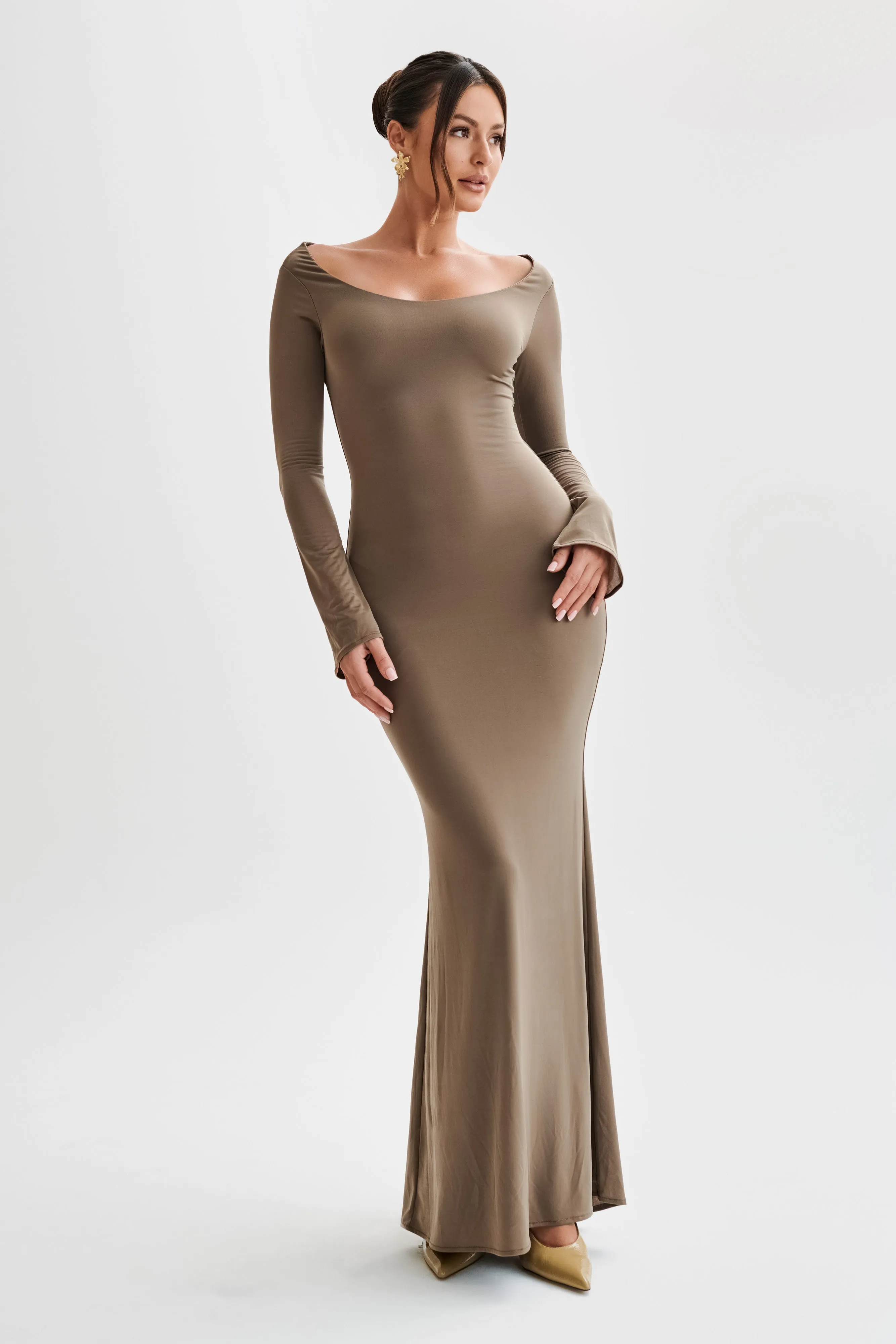 Millicent Slinky Long Sleeve Maxi Dress - Coco sold by Meshki product image thumbnail 4