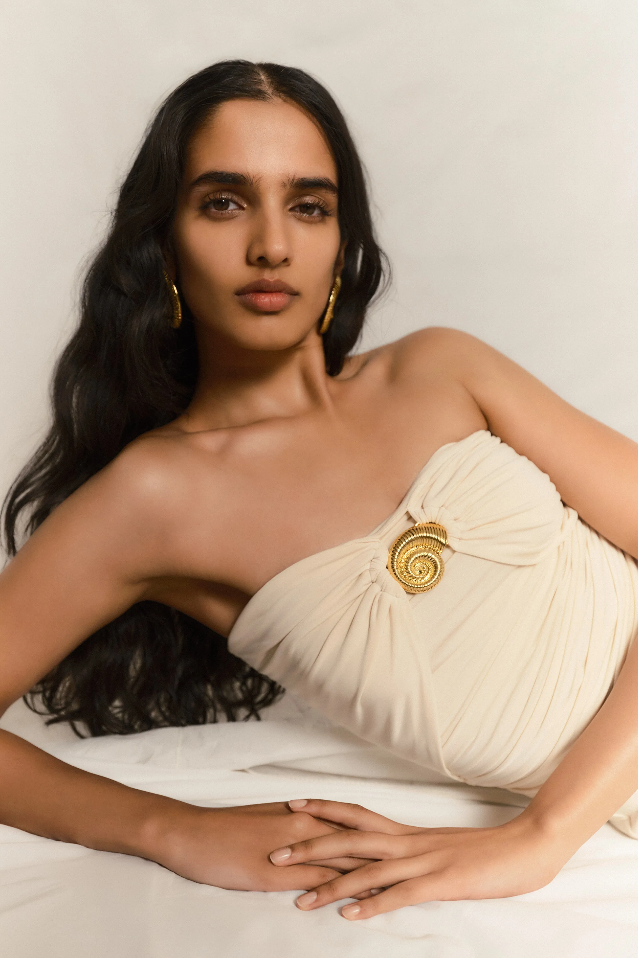 Winslet Strapless Slinky Longline Top With Shell Hardware - Ivory sold by Meshki product image thumbnail 2