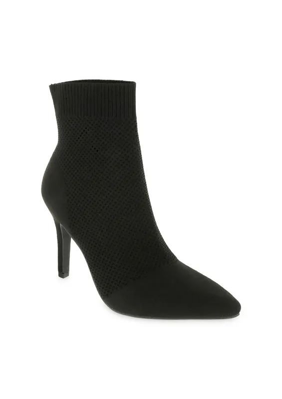 MCKINLEY - BLACK sold by Mia Shoes