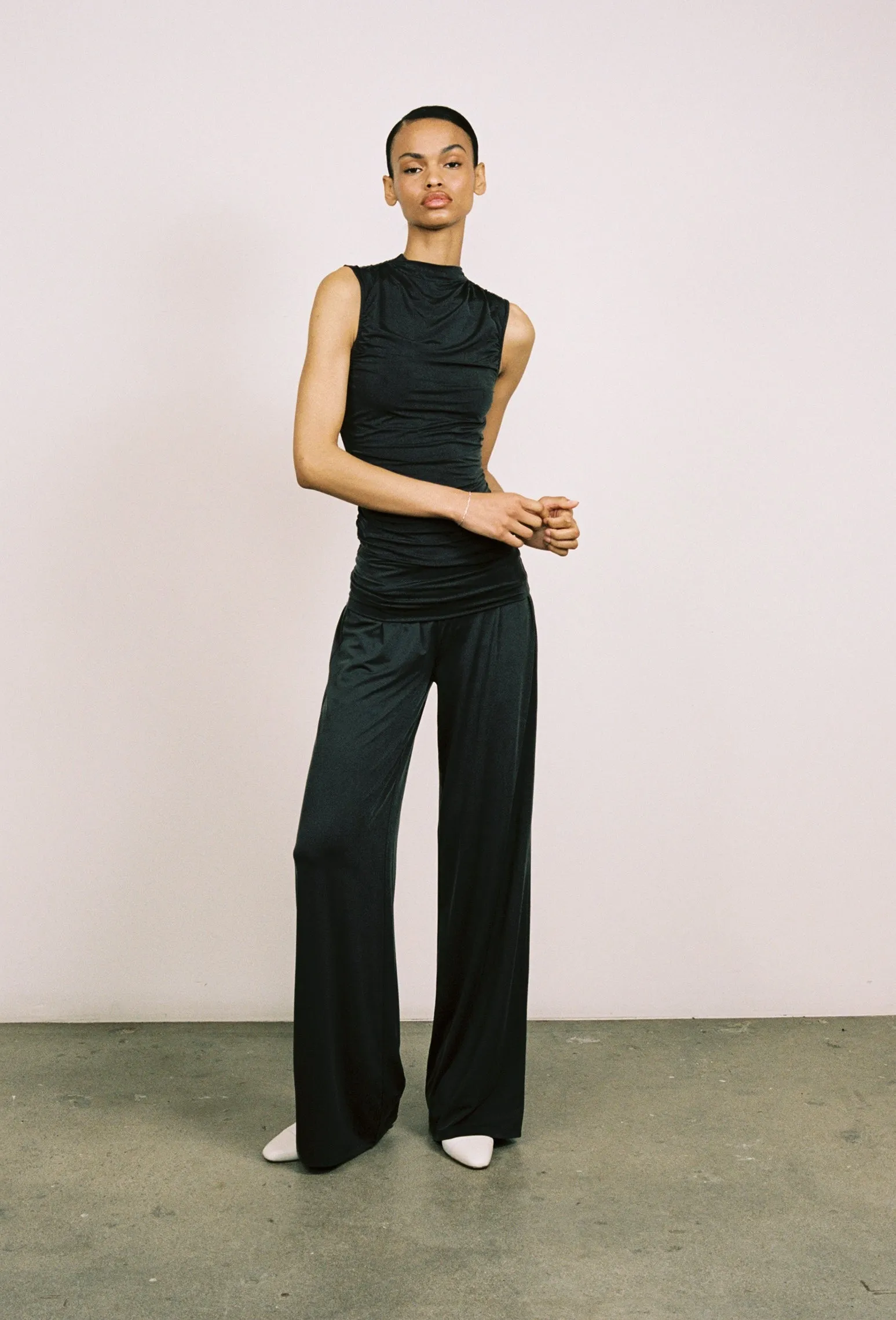 CAM TOP - BLACK sold by Miaou product image thumbnail 4