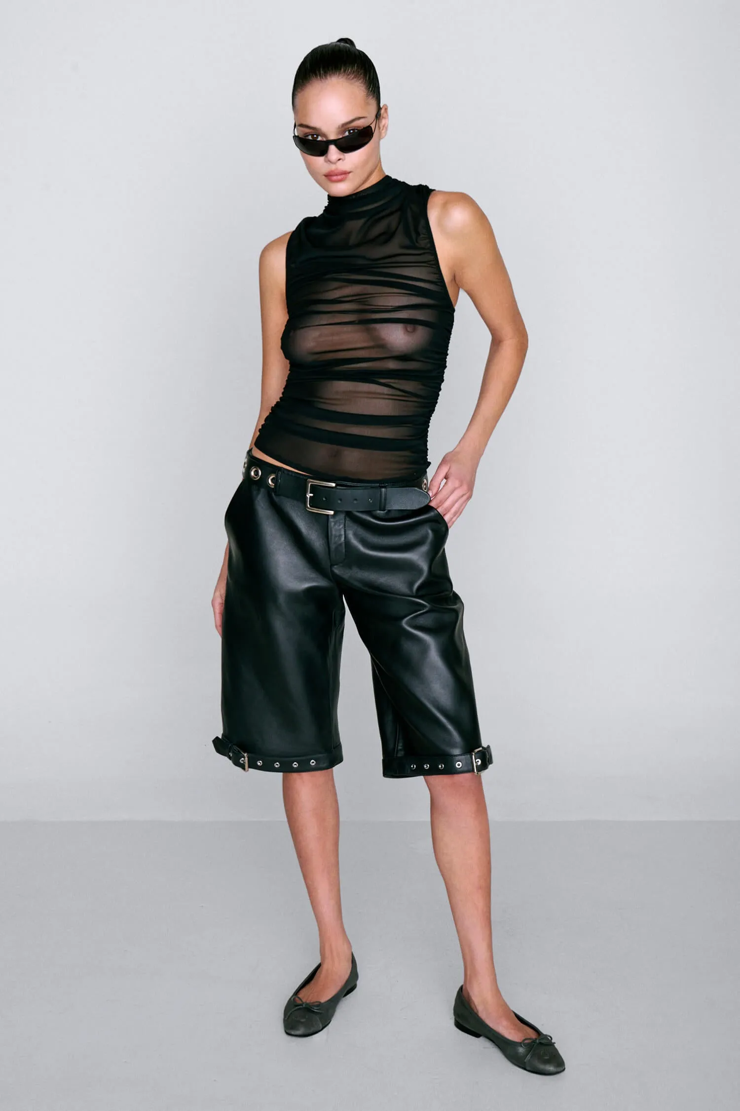 CAM TOP - BLACK sold by Miaou