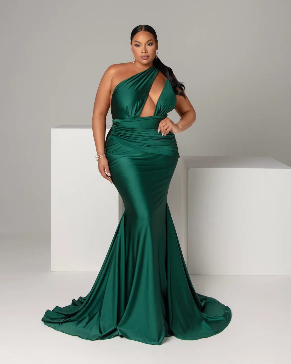 Dietrich sold by Michael Costello product image thumbnail 3