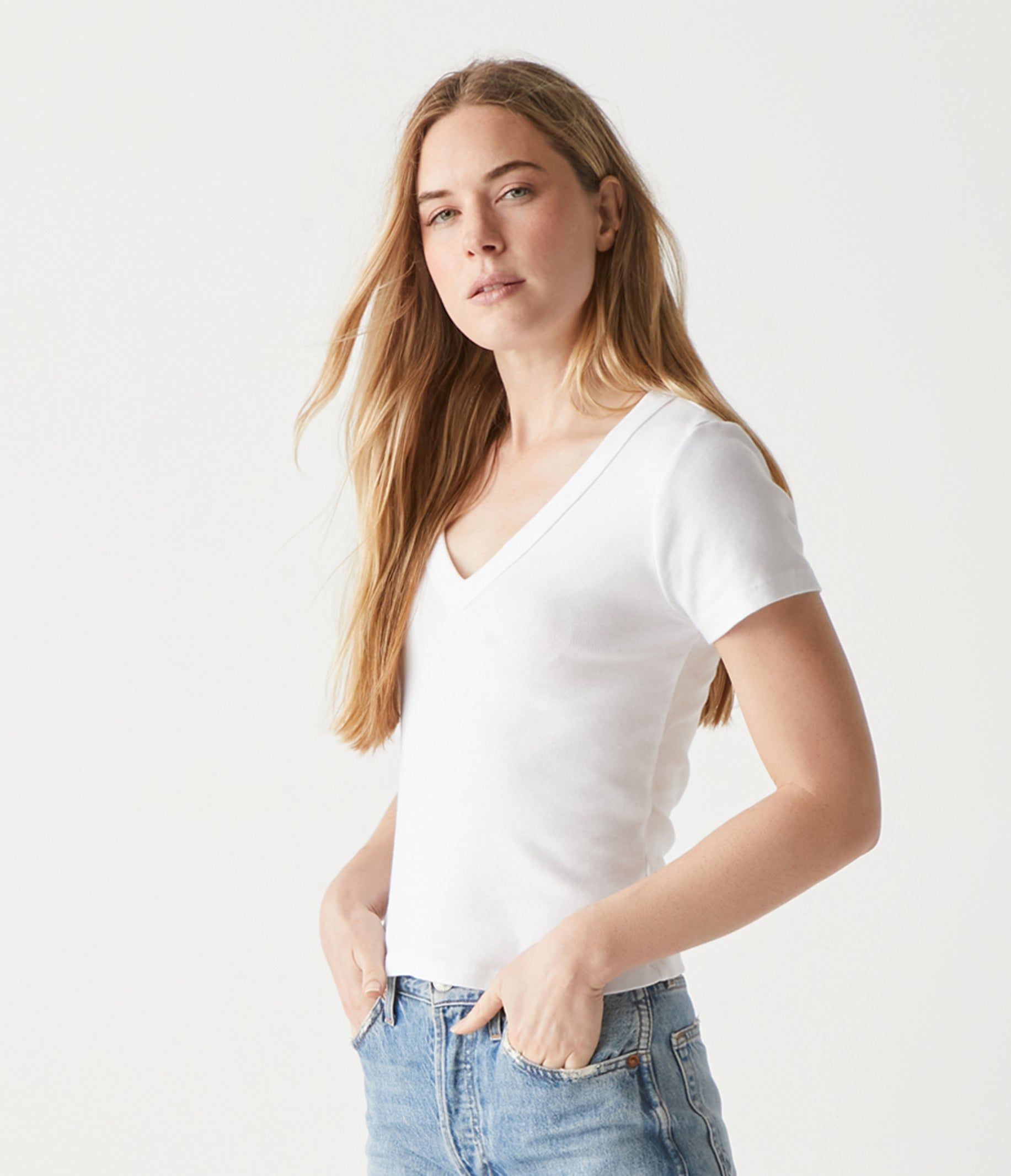 Luce Cropped V-Neck Tee sold by Michael Stars product image thumbnail 3