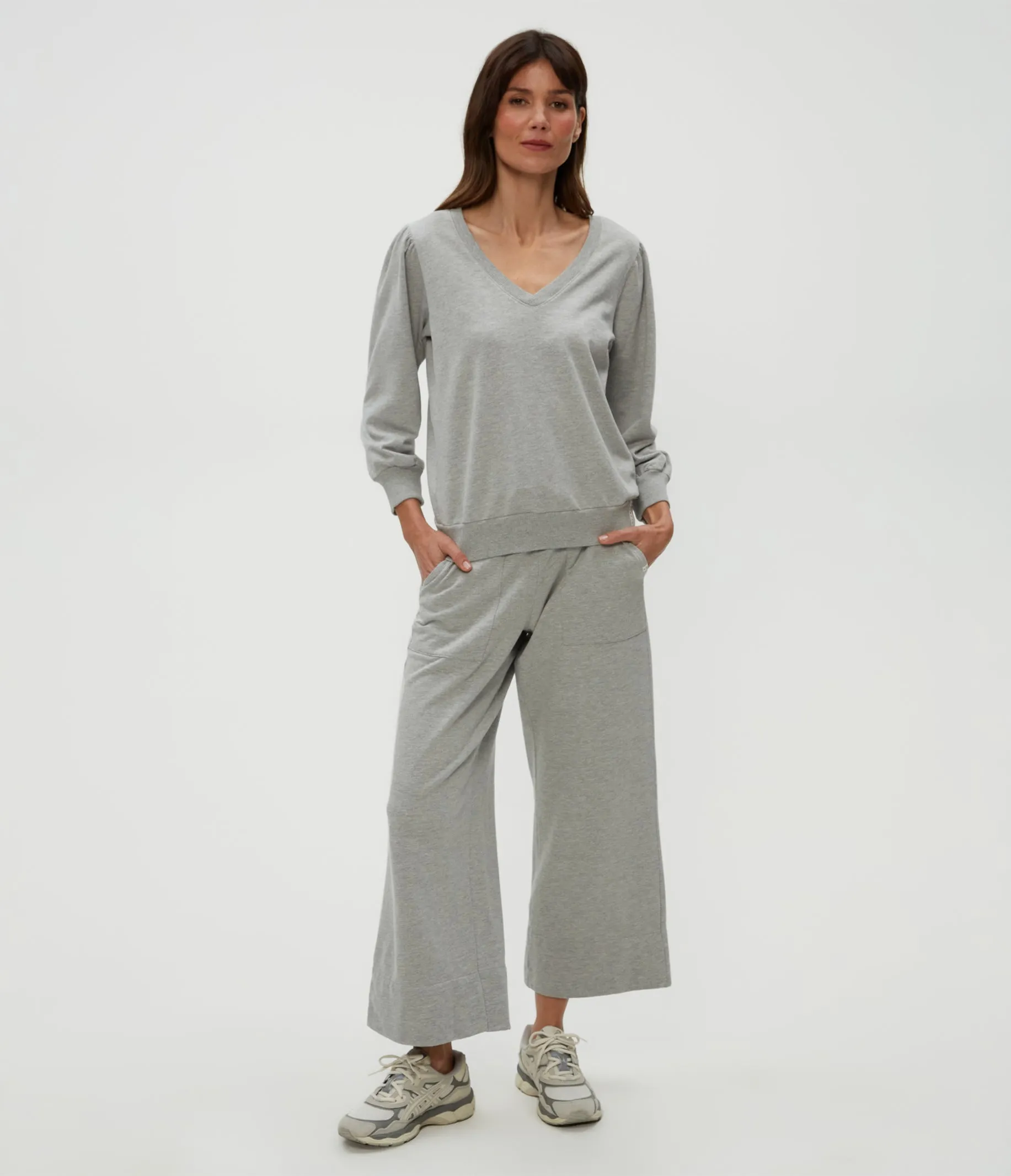 Kit V-Neck Sweatshirt sold by Michael Stars product image thumbnail 2