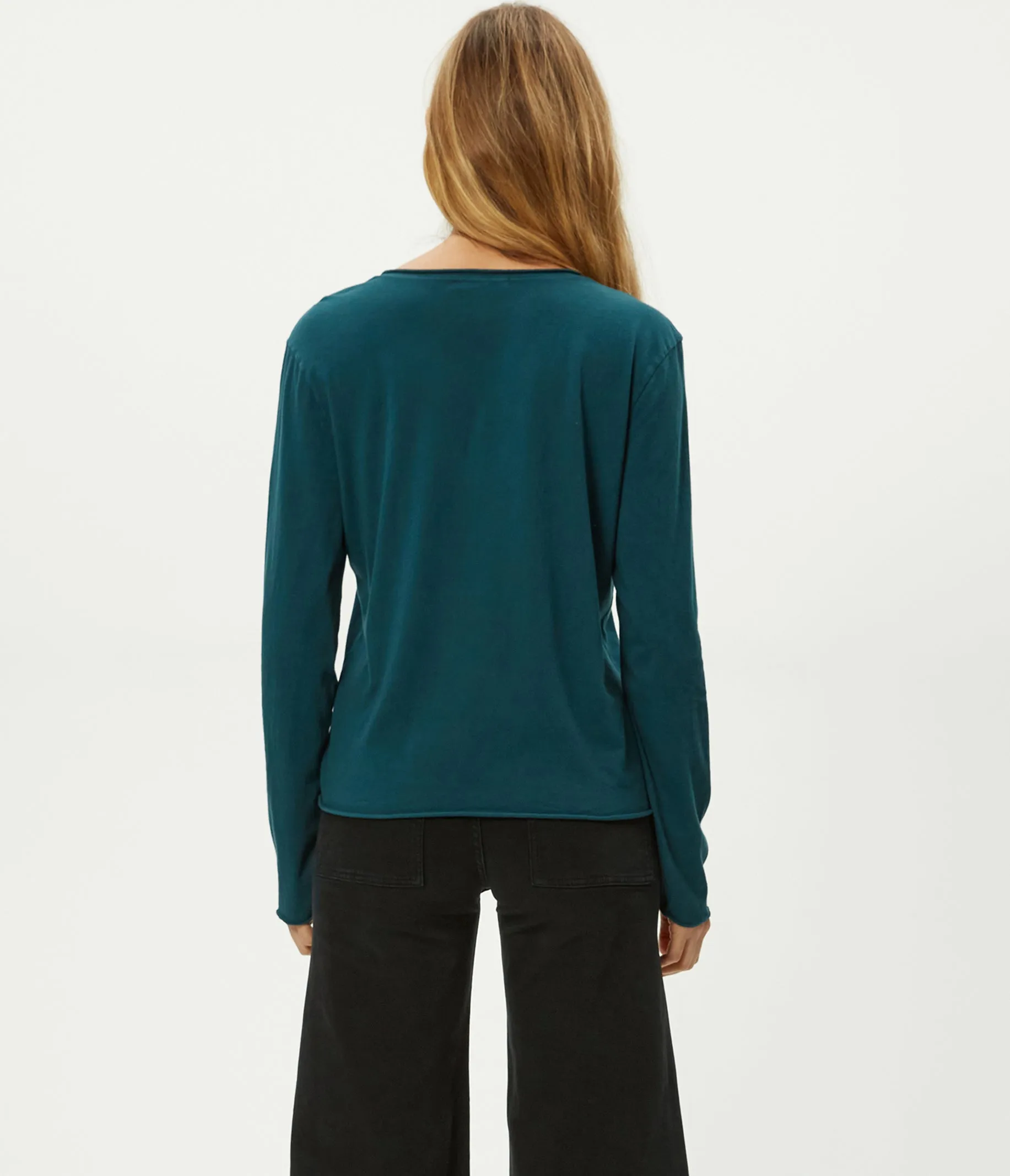 Kailee V-Neck Long Sleeve Tee sold by Michael Stars product image thumbnail 4