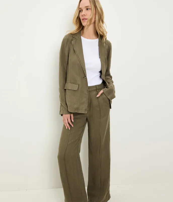 Aubrey Linen Blazer made by Michael Stars