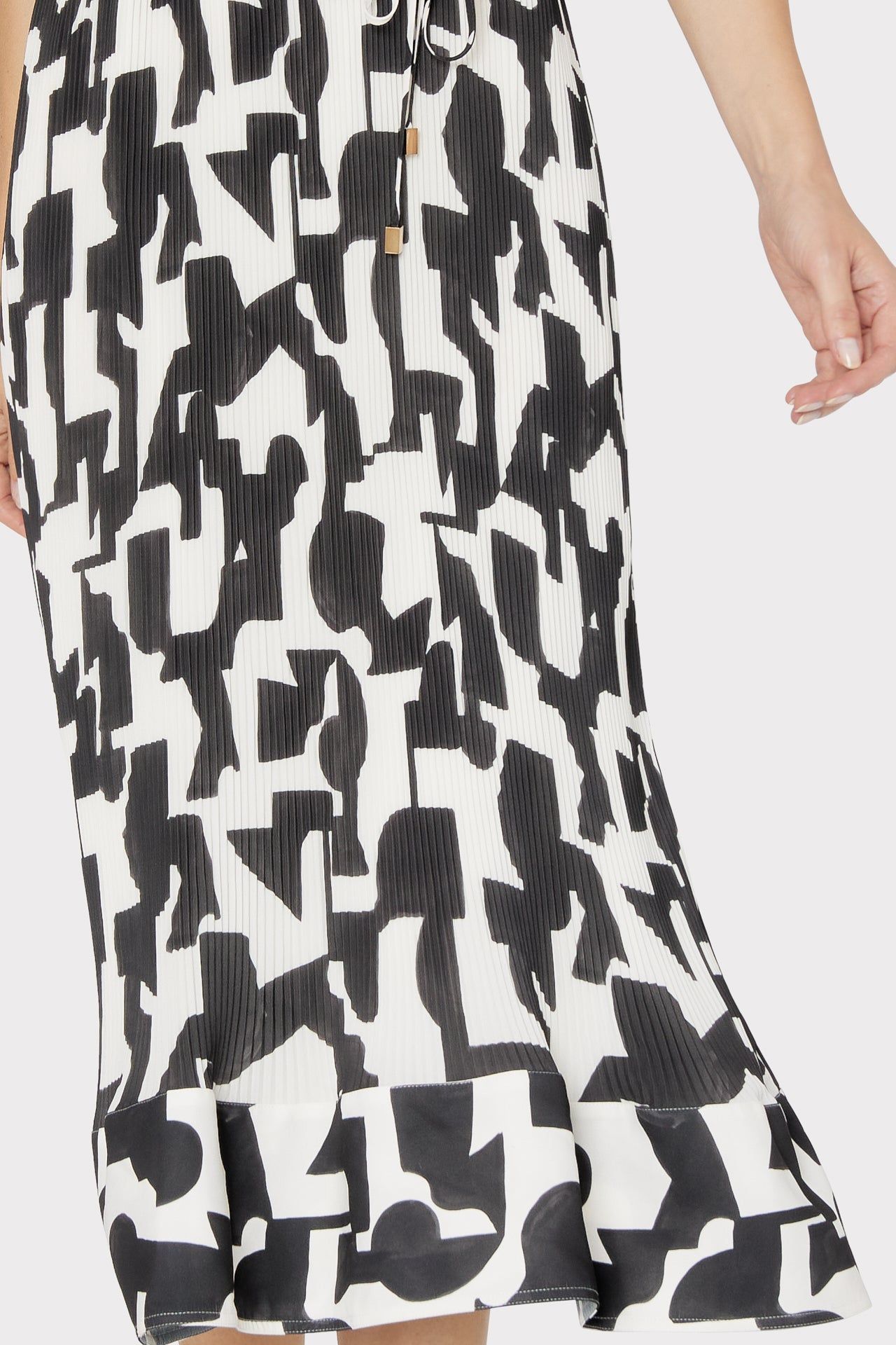 Melina Geo Print Pleated Dress sold by Milly product image thumbnail 3