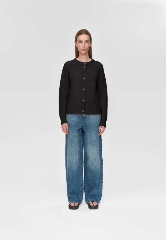 Kora cardigan 9965 - Black sold by Minimum