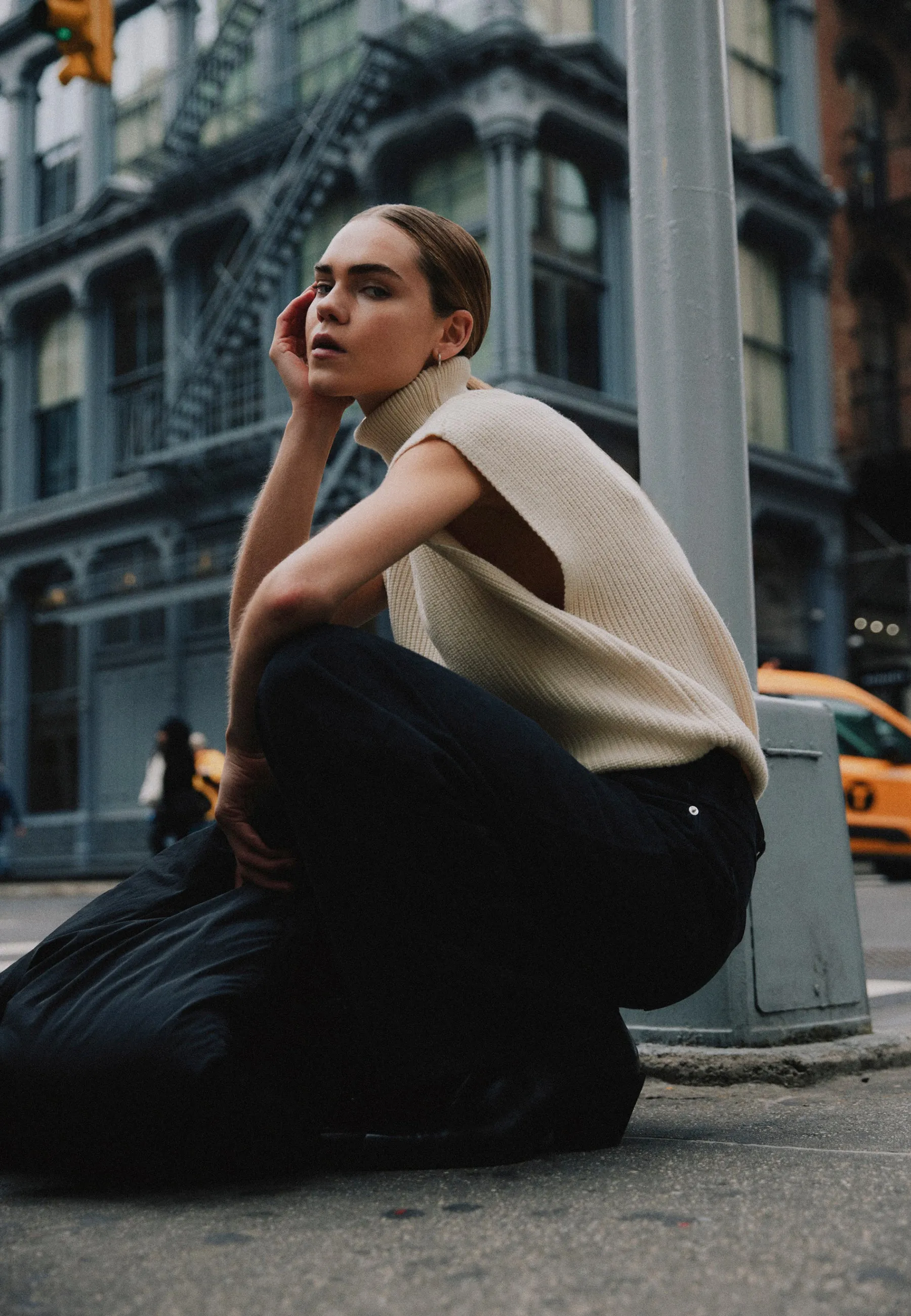 Naja knit vest 9954 - Turtledove sold by Minimum