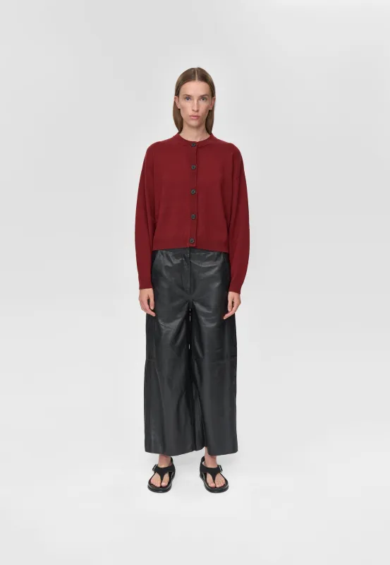 Assiana cardigan 3801 - Merlot sold by Minimum