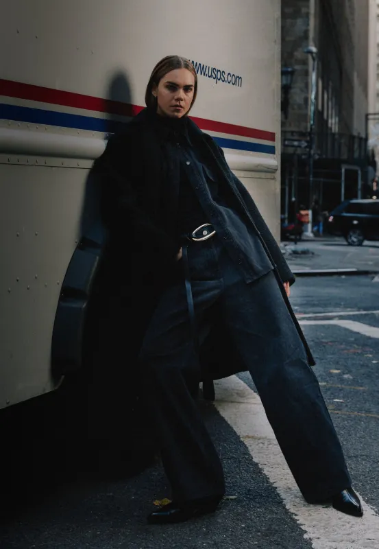 Aiyas jeans 4387 - Black sold by Minimum