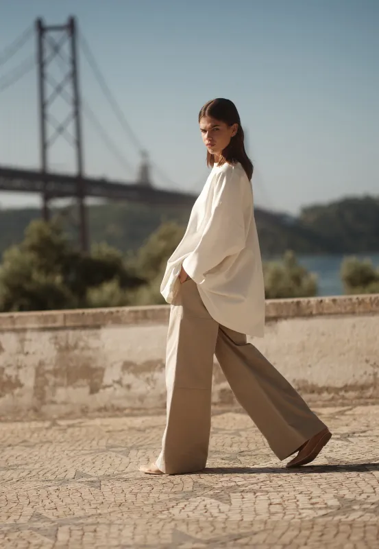 Norah oversized t-shirt 4157 - Coco Milk sold by Minimum