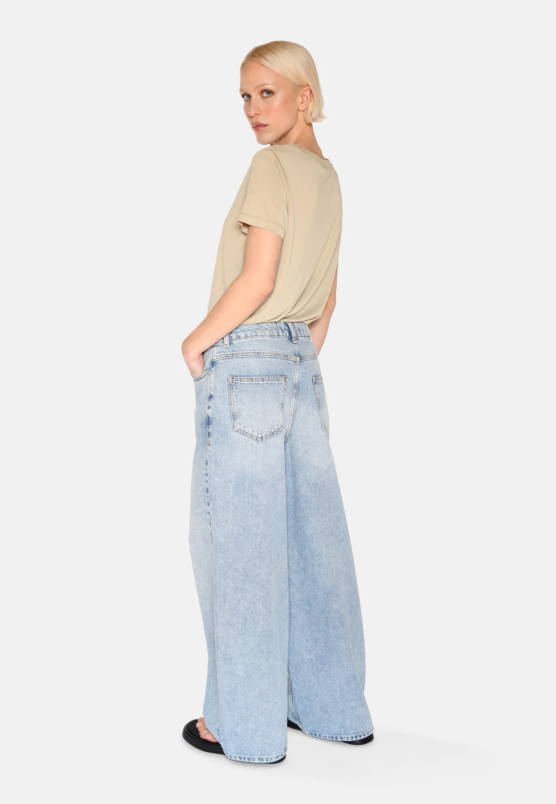 Rynah t-shirt 2.0 0281 - Eucalyptus sold by Minimum product image thumbnail 3