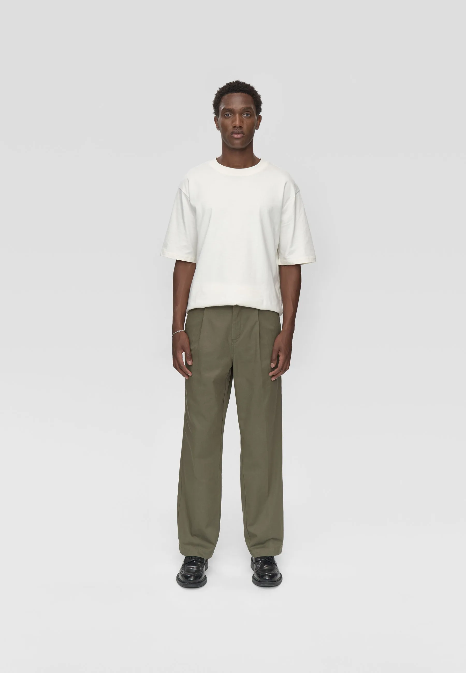 Tucker dressed pants 3750 - Dusty Olive sold by Minimum