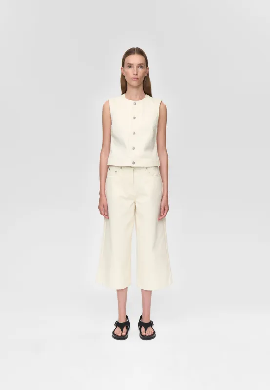 Alessia vest 4579 - Whisper white made by Minimum